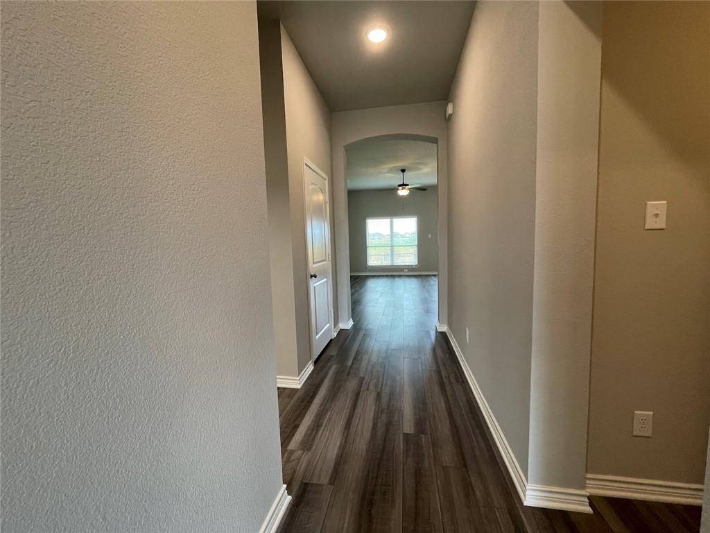 806 Hollyhock DR, Temple, TX 76502