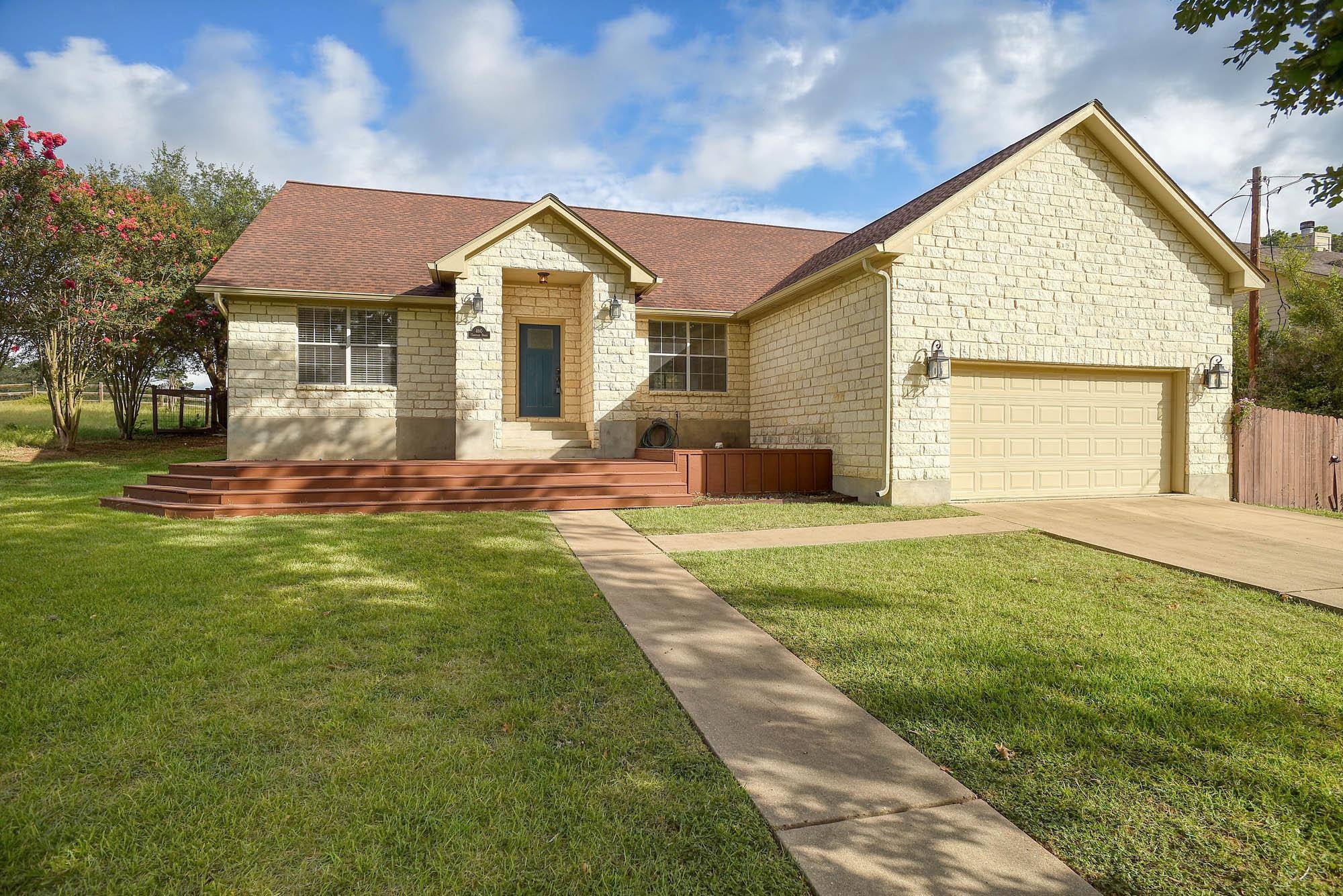 460 Tahitian DR, Bastrop, TX 78602