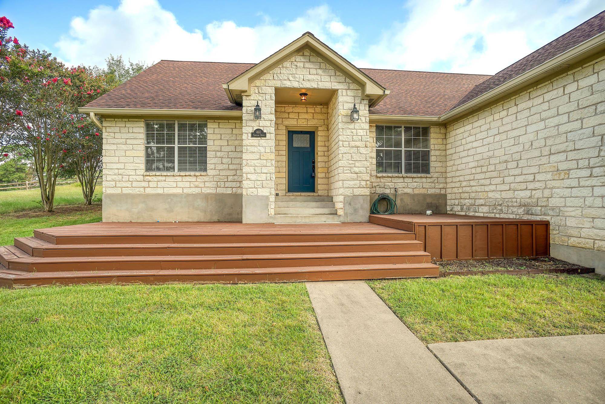 460 Tahitian DR, Bastrop, TX 78602