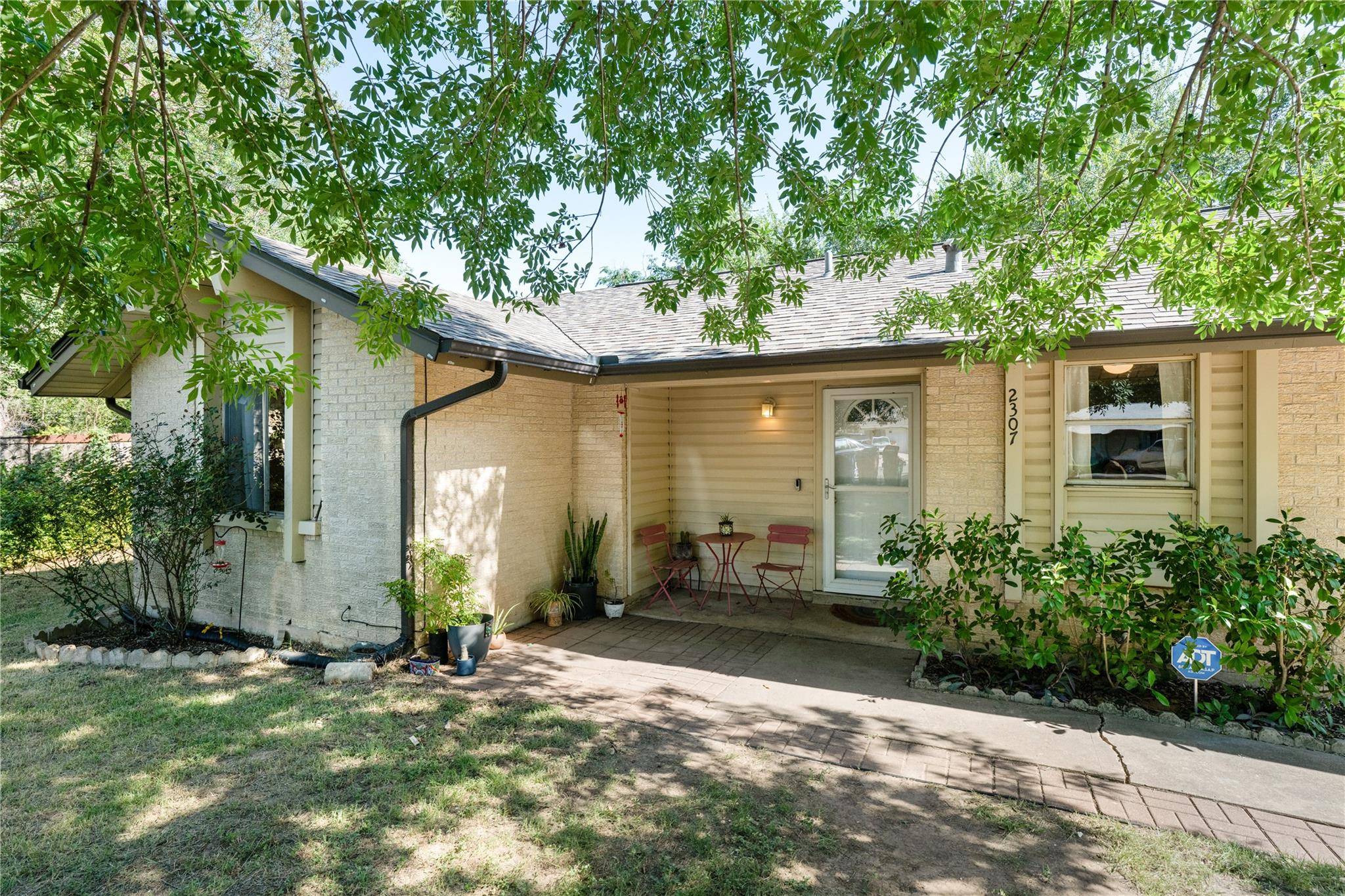 2307 Valley High CIR, Austin, TX 78744