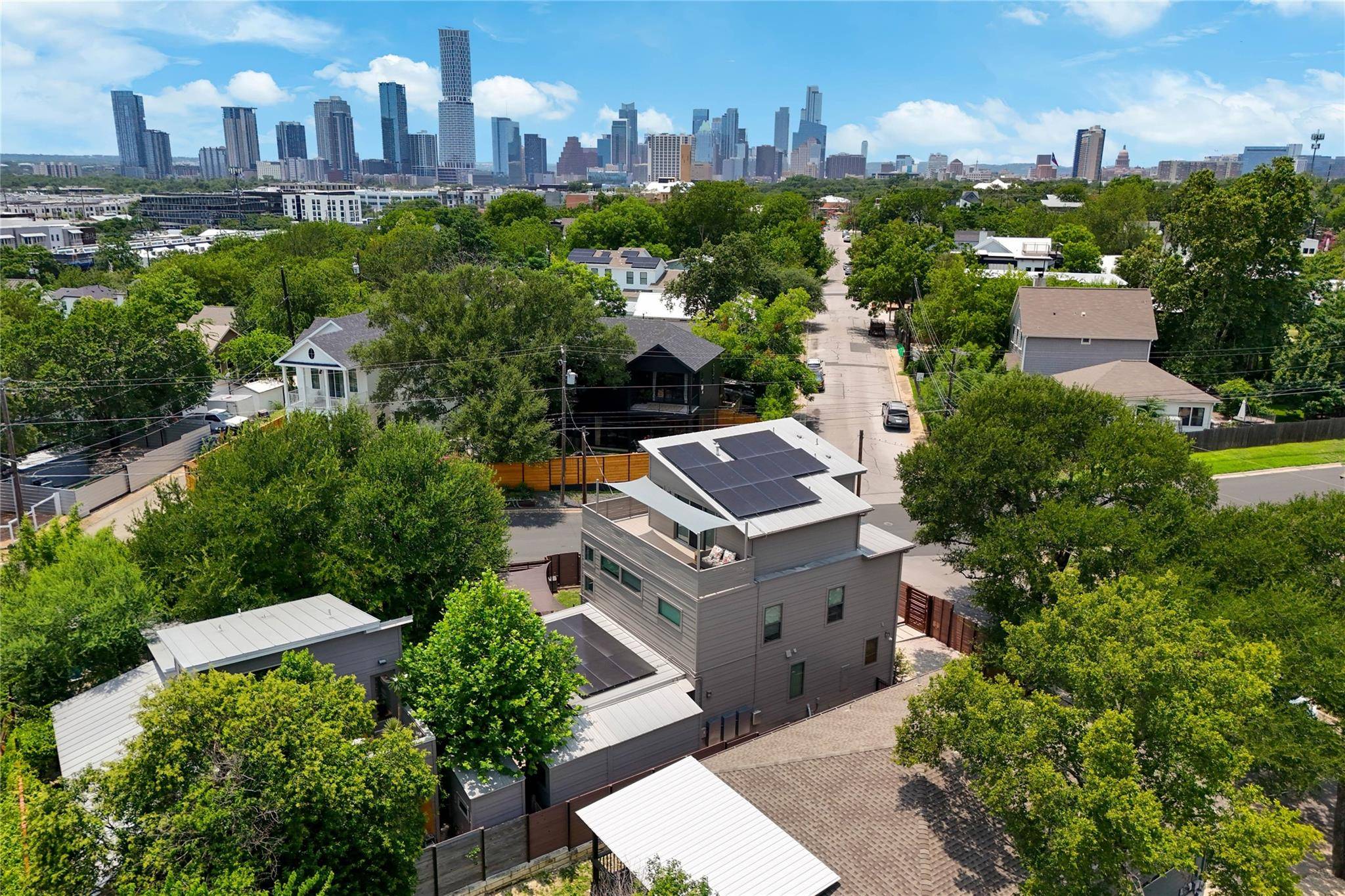 2201 E 9th ST, Austin, TX 78702