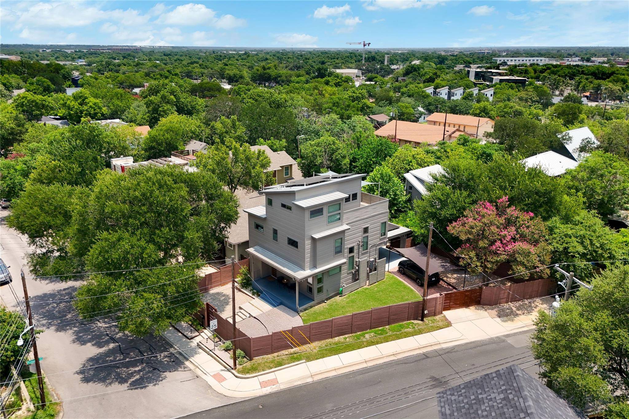 2201 E 9th ST, Austin, TX 78702
