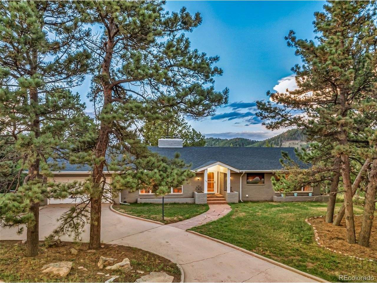 105 Piney Point, Woodland Park, CO 80863