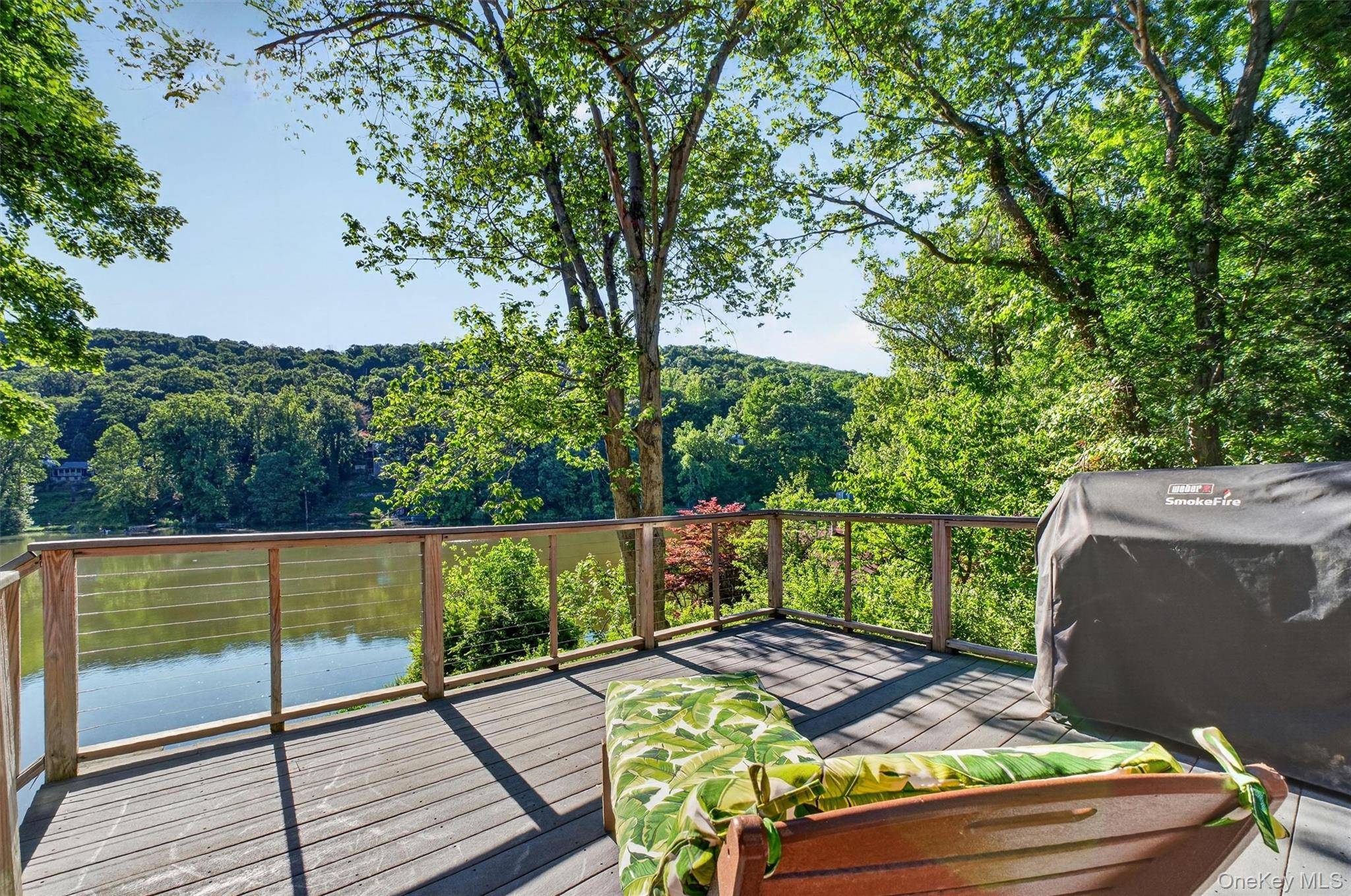51 Lake DR, Lake Peekskill, NY 10537