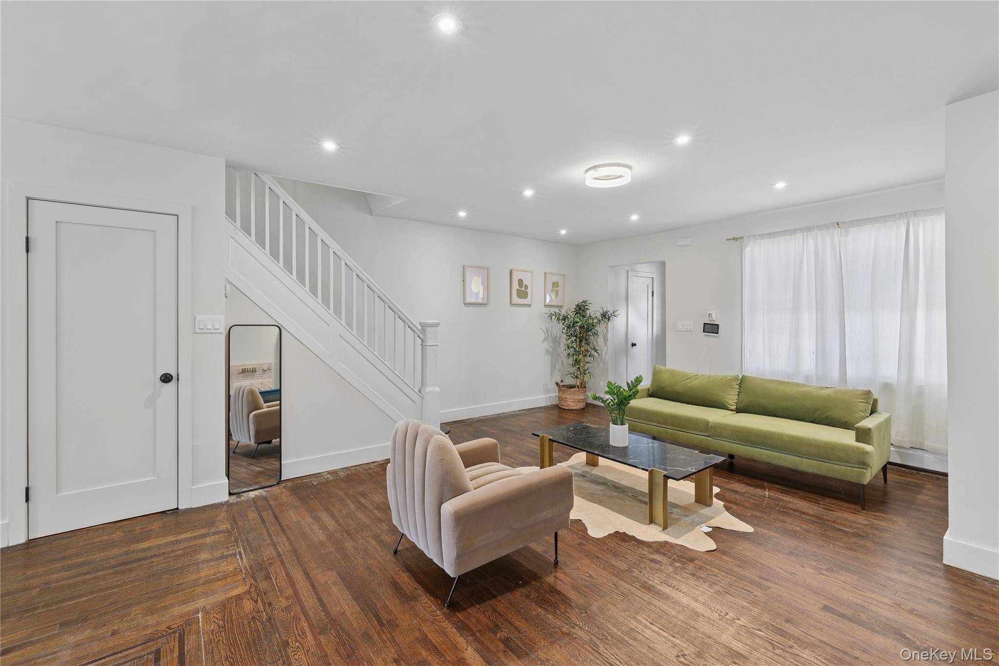 57-68 Mazeau ST, Maspeth, NY 11378
