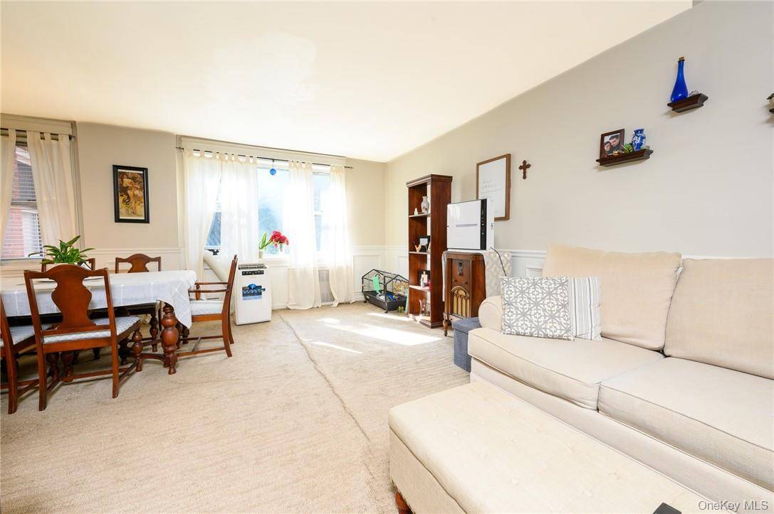 4 Sadore LN #3J, Yonkers, NY 10710