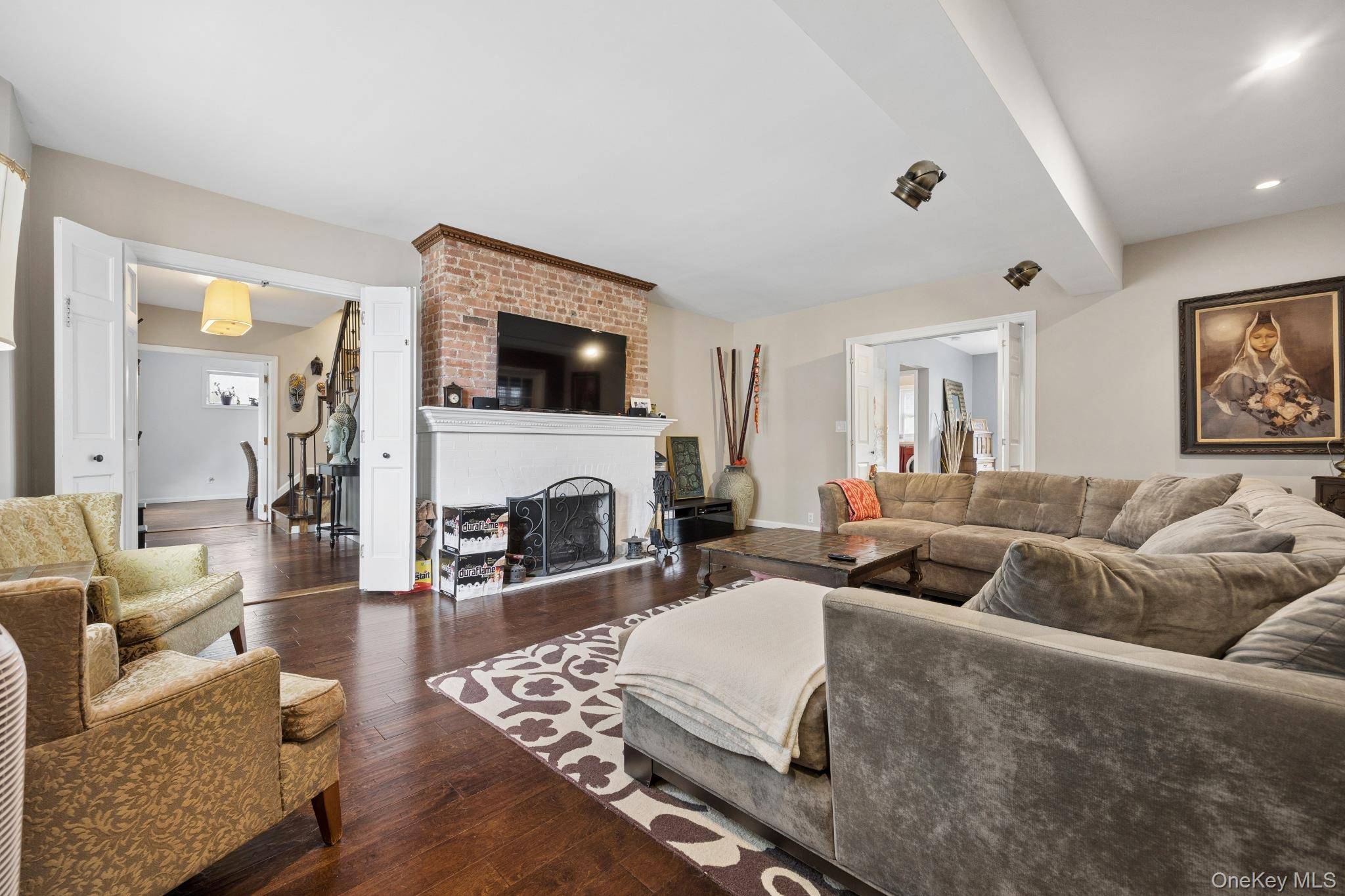3011 Murray ST, Flushing, NY 11354