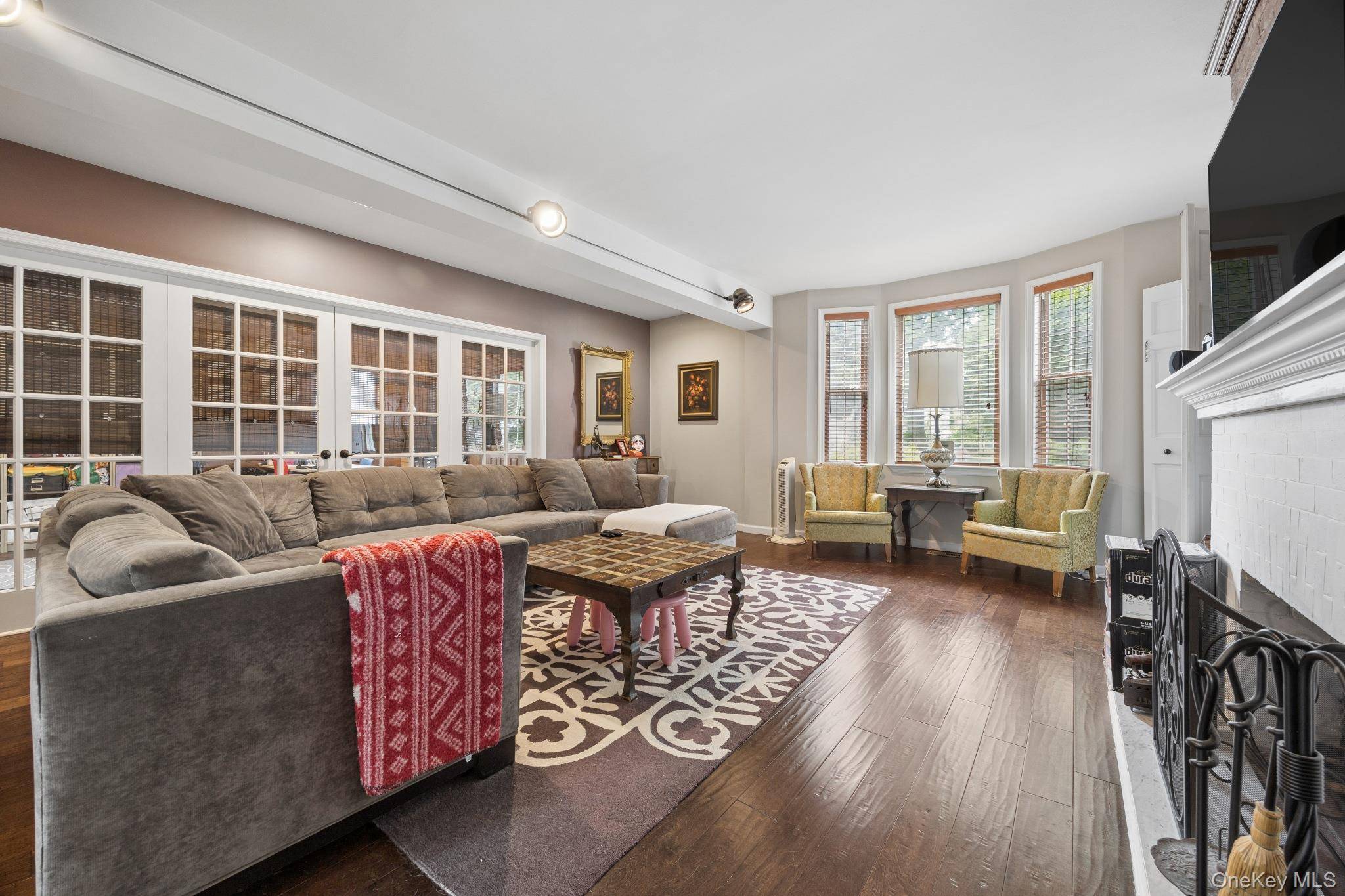 3011 Murray ST, Flushing, NY 11354