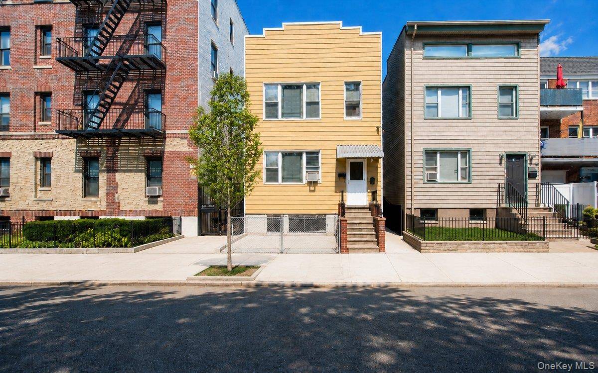 2909 23rd RD, Astoria, NY 11105