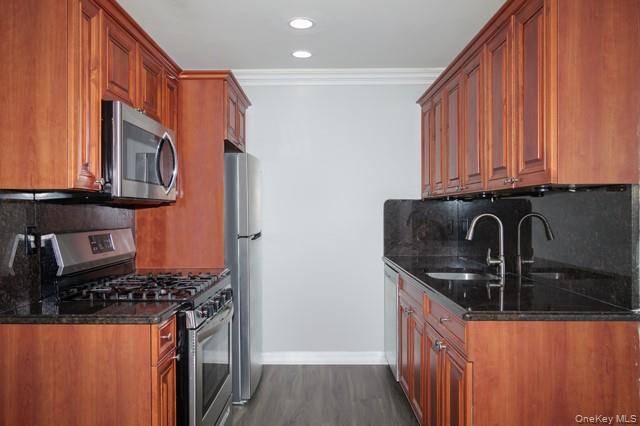 1750 W Main ST #H01, Riverhead, NY 11901