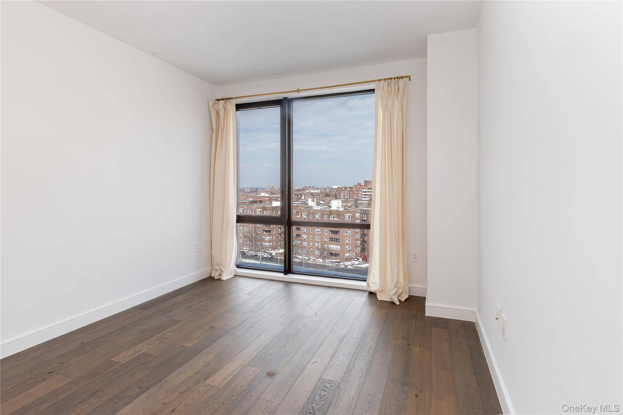 107-06 Queens BLVD #8H, Forest Hills, NY 11375
