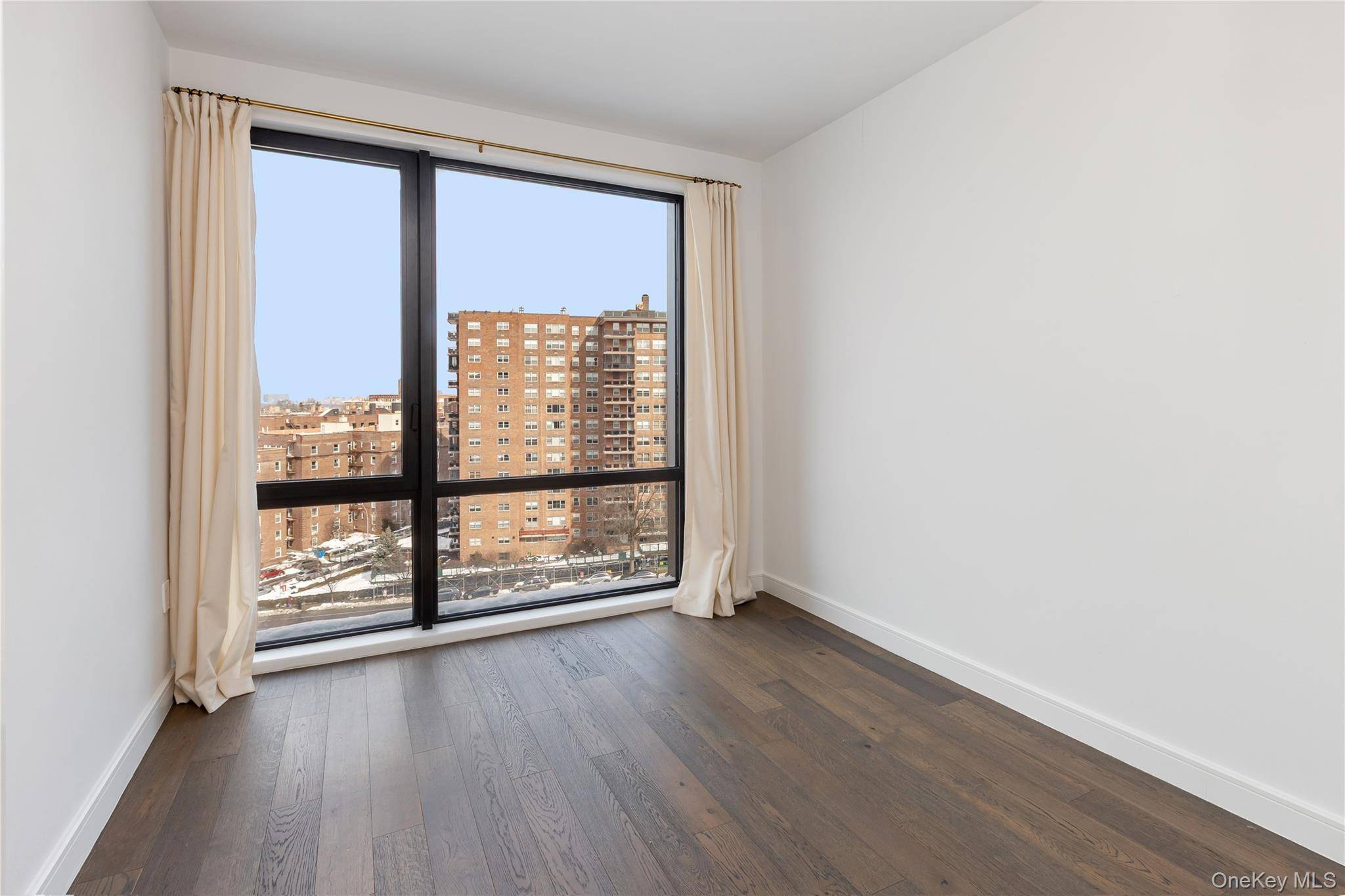 107-06 Queens BLVD #8H, Forest Hills, NY 11375
