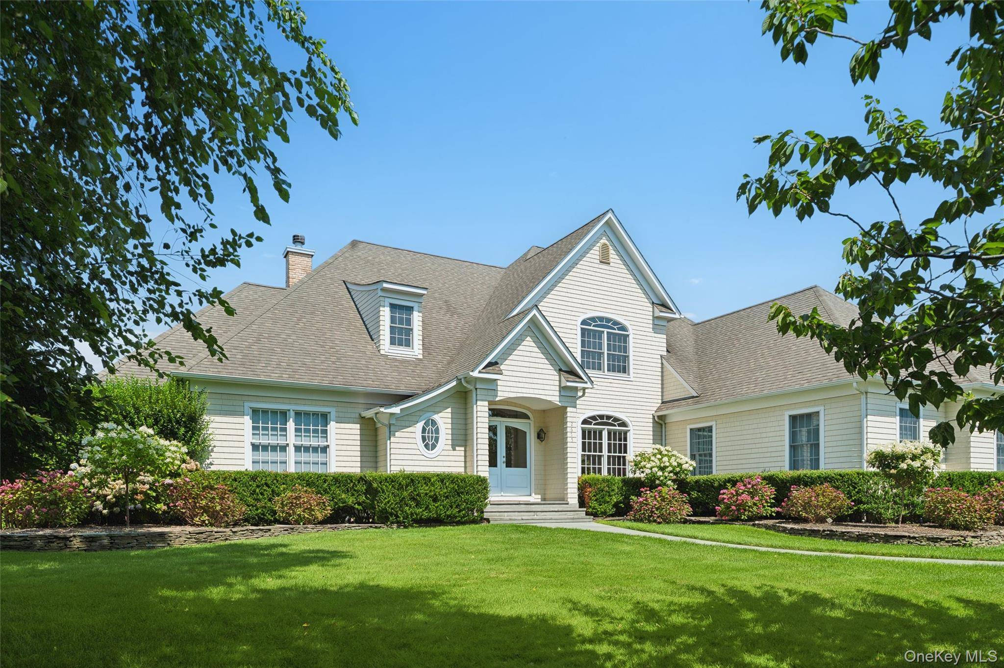 2675 Laurel TRL, Laurel, NY 11948