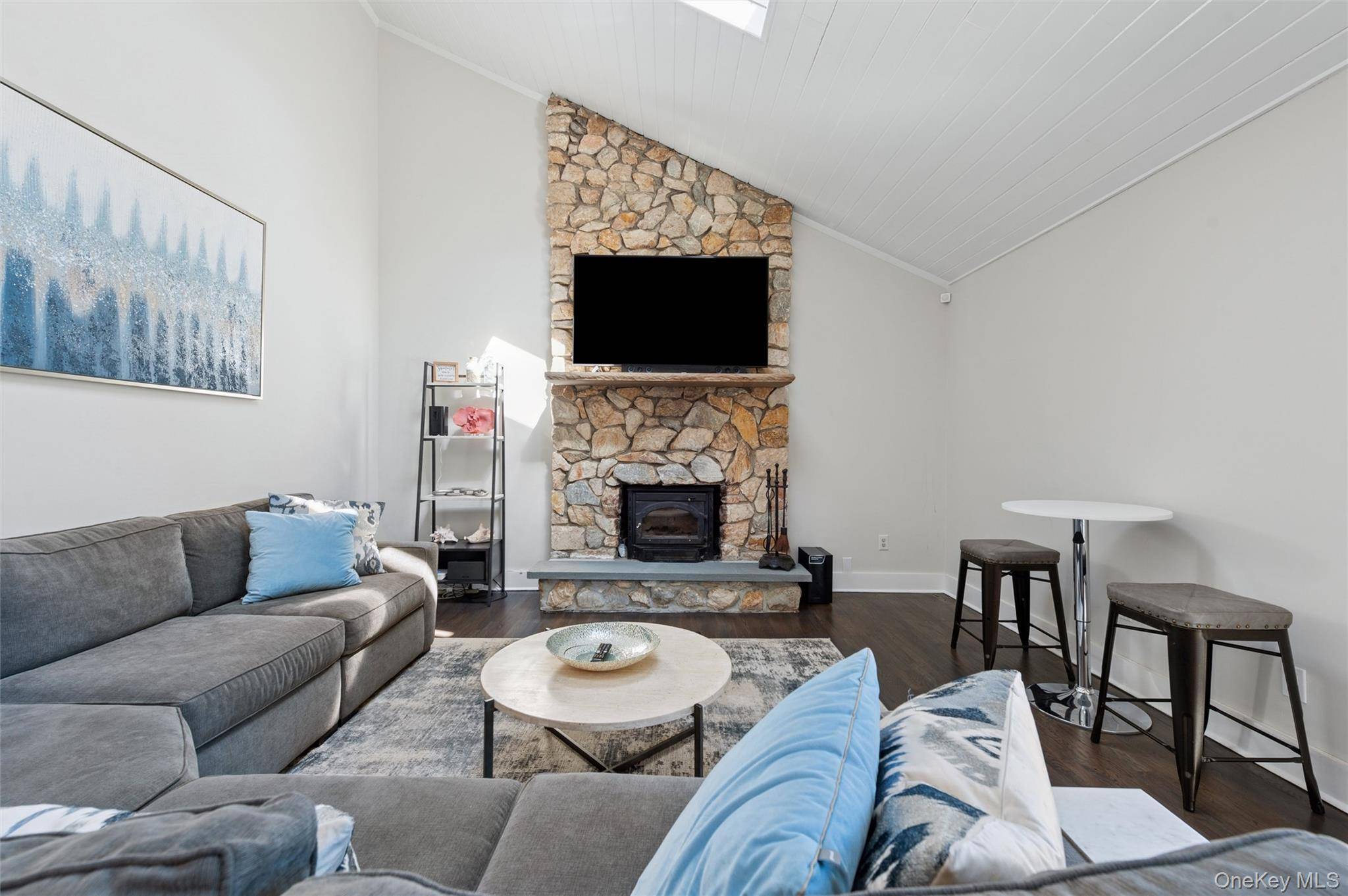 435 Old Saddle LN, Cutchogue, NY 11935