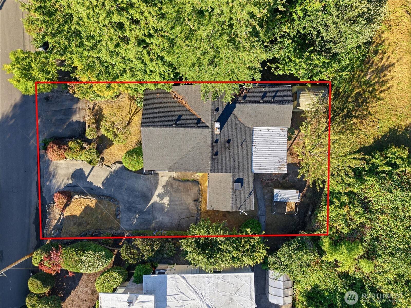28748 Sound View Drive S, Des Moines, WA 98198