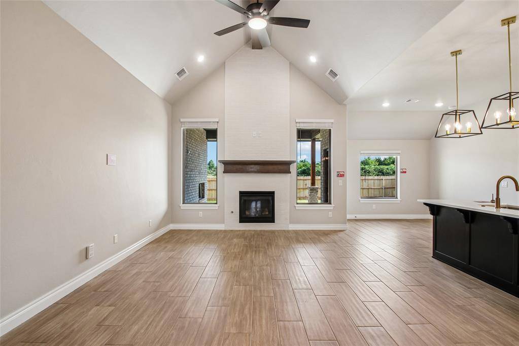 10304 SW 56th ST, Mustang, OK 73064