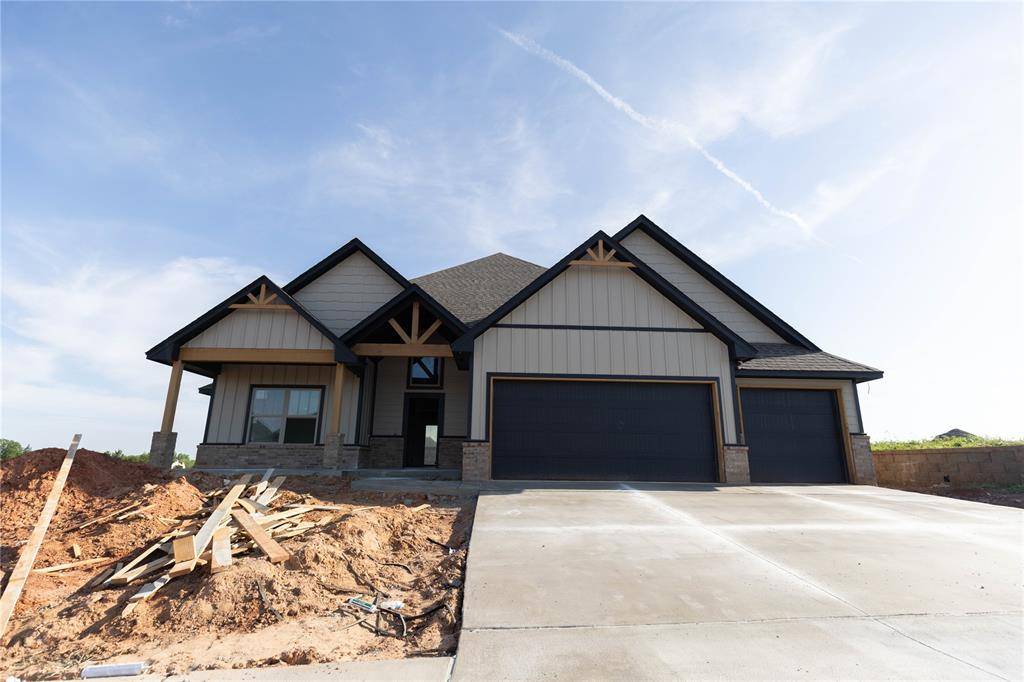 8405 NW 153rd ST, Edmond, OK 73013