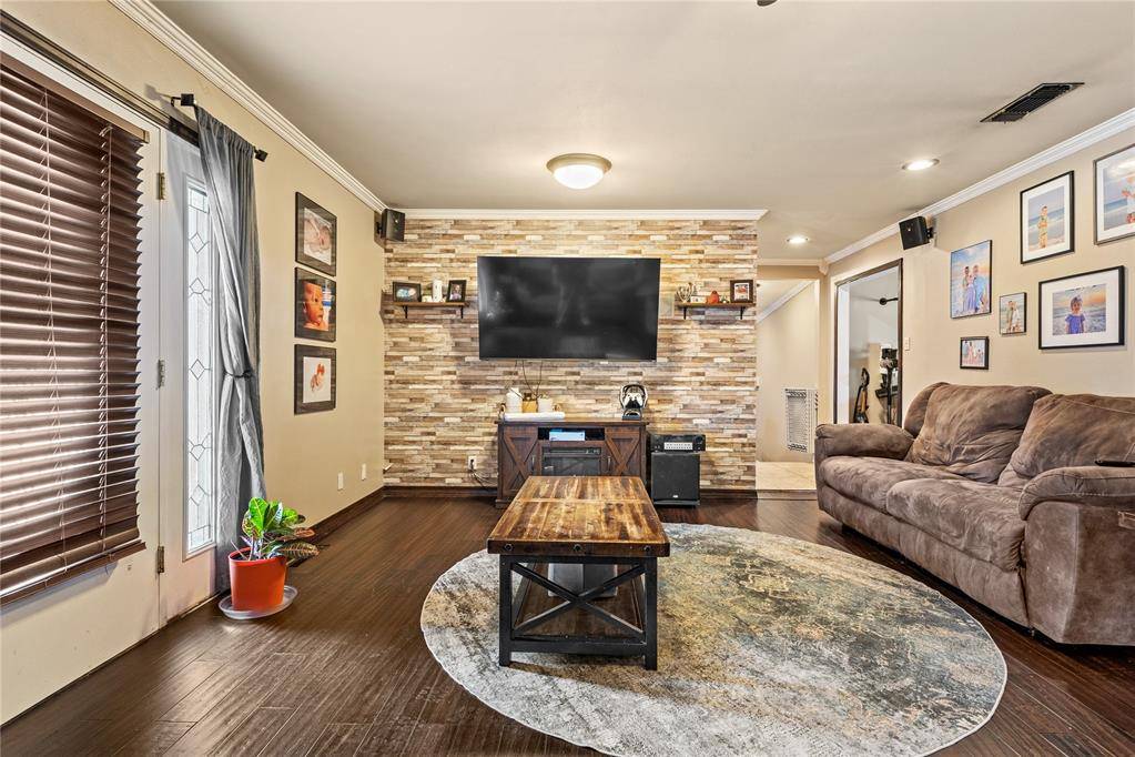 211 W 4th ST, Custer City, OK 73639