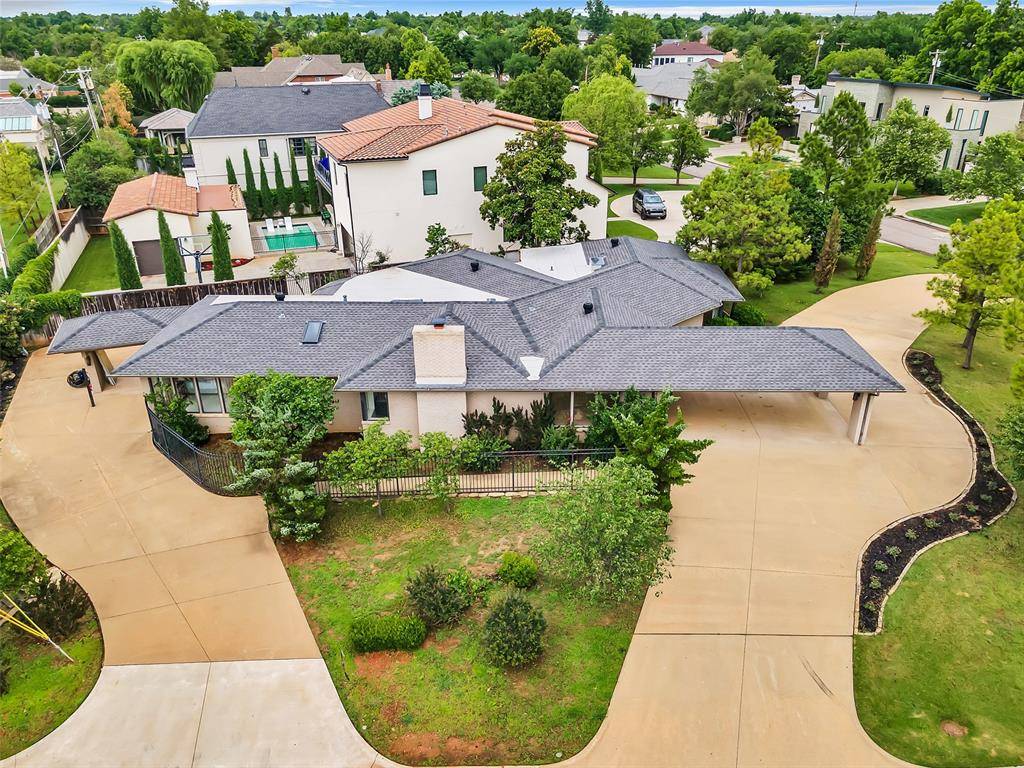 6601 Avondale DR, Nichols Hills, OK 73116