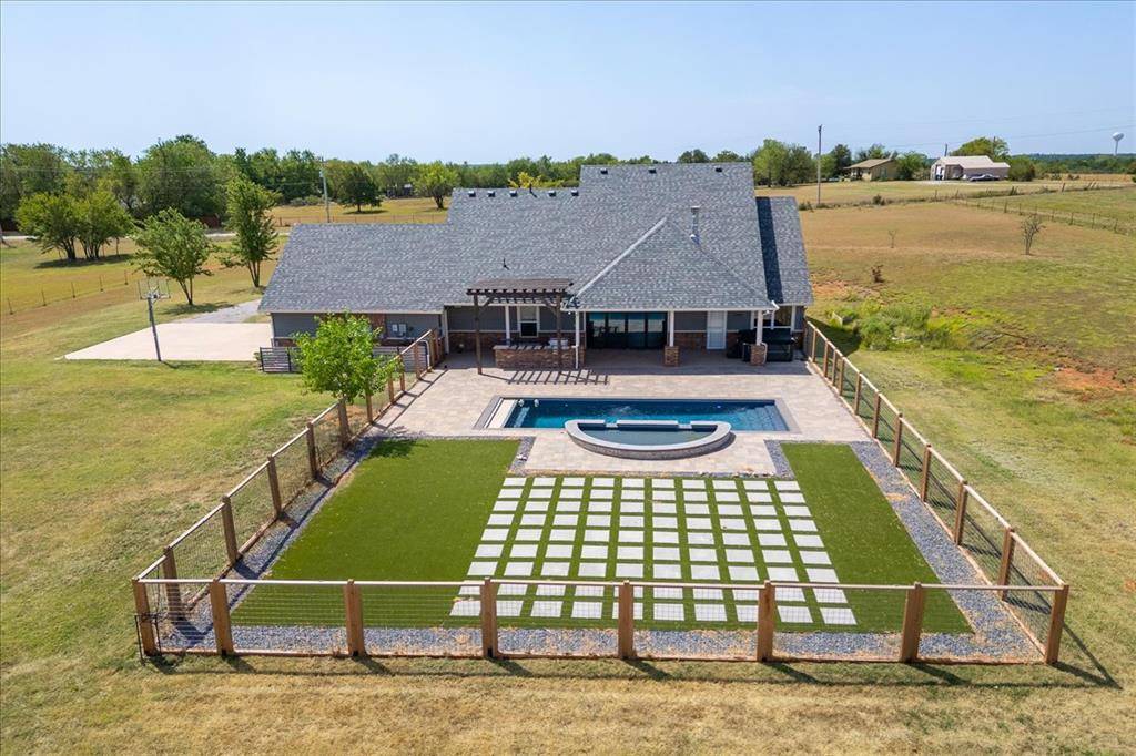 2889 SW 3rd ST, Blanchard, OK 73010