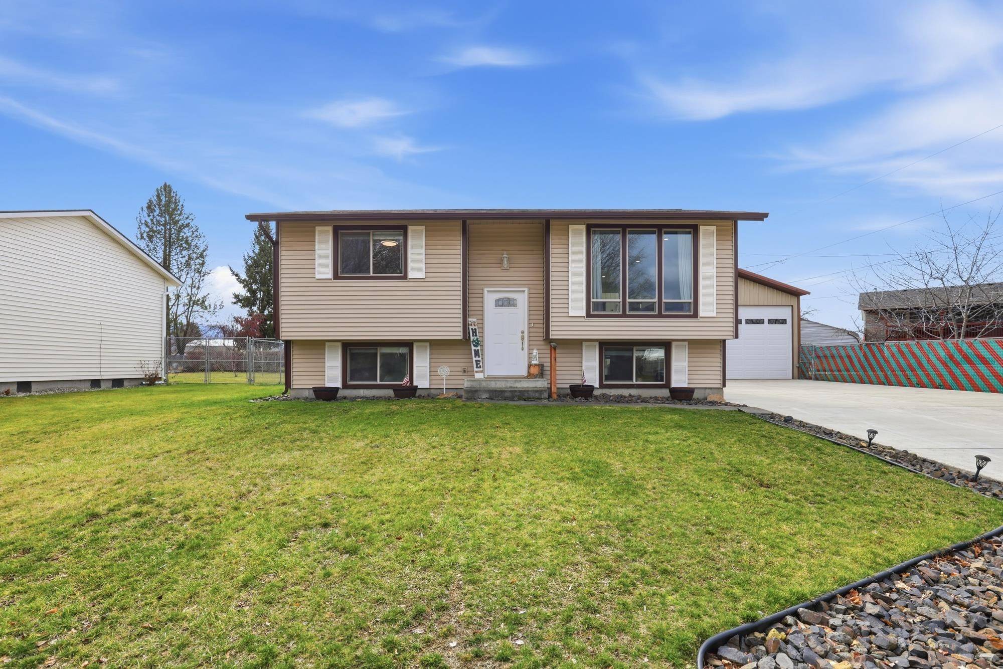 18104 E Maxwell Ave, Spokane Valley, WA 99016