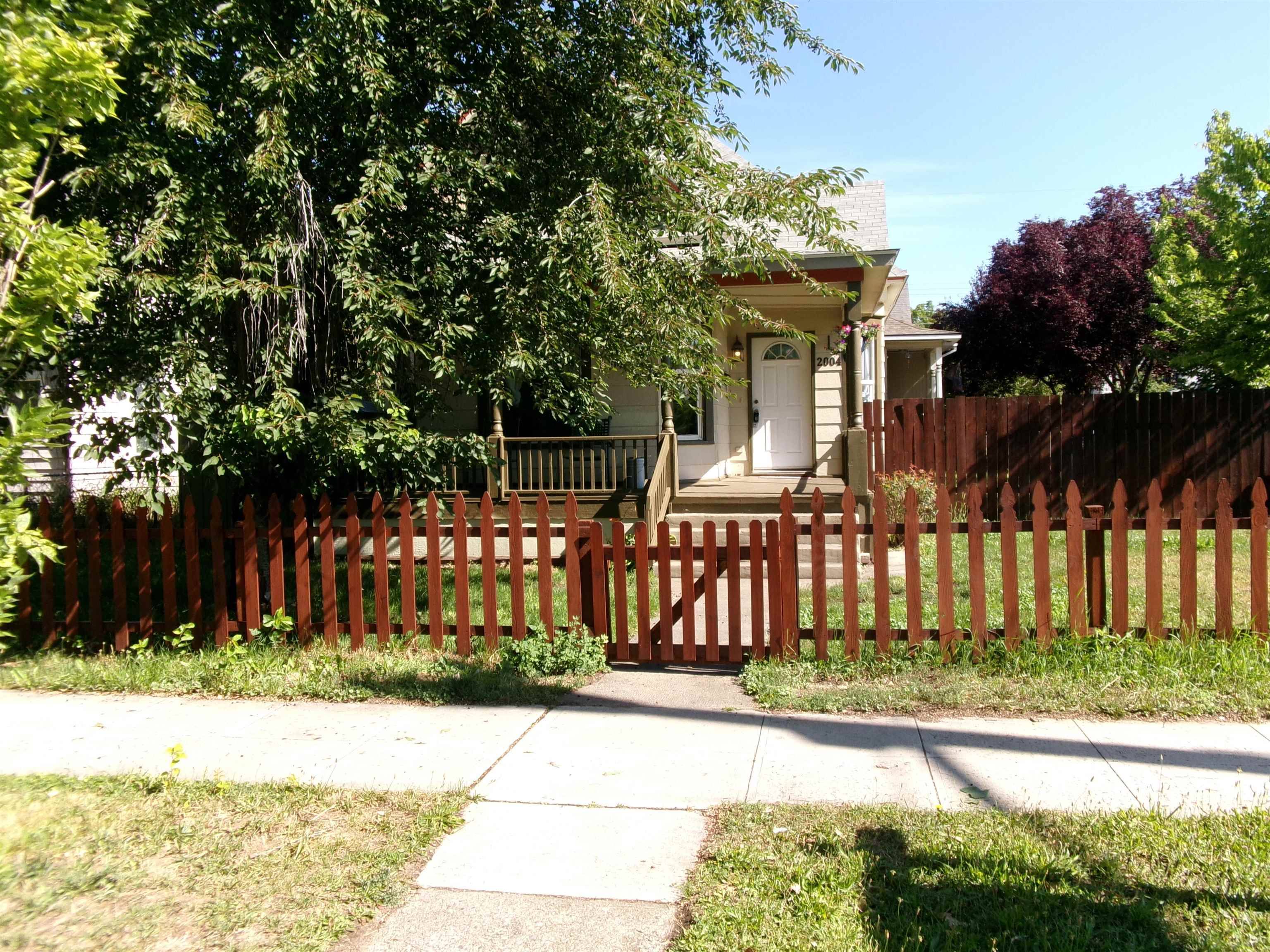 2004 W Broadway Ave, Spokane, WA 99201