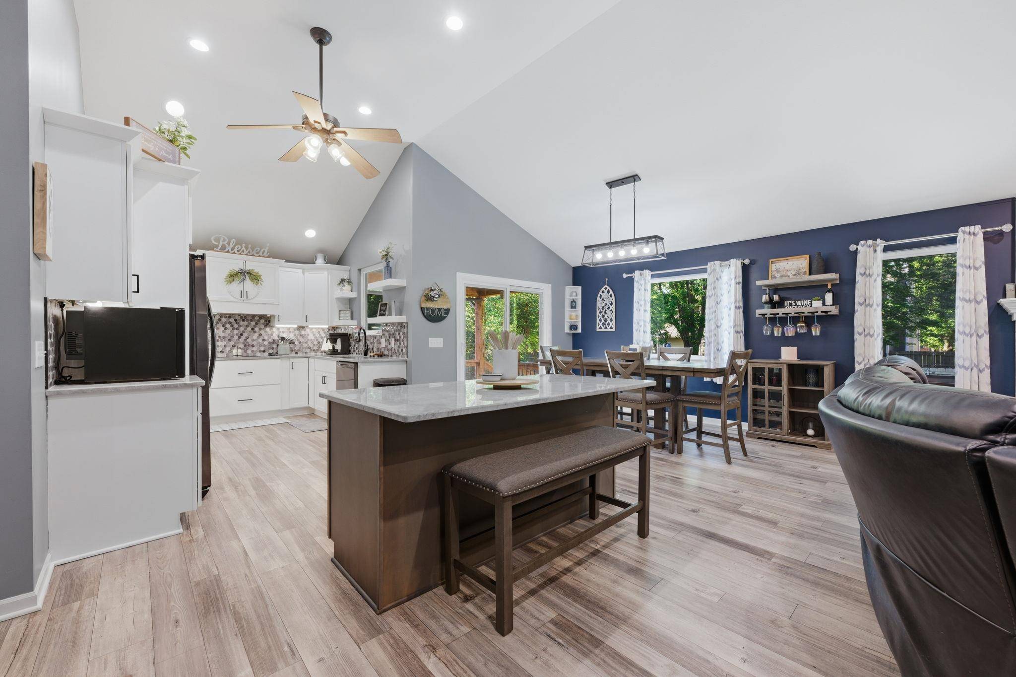 9711 W Bella Vista, Wichita, KS 67212