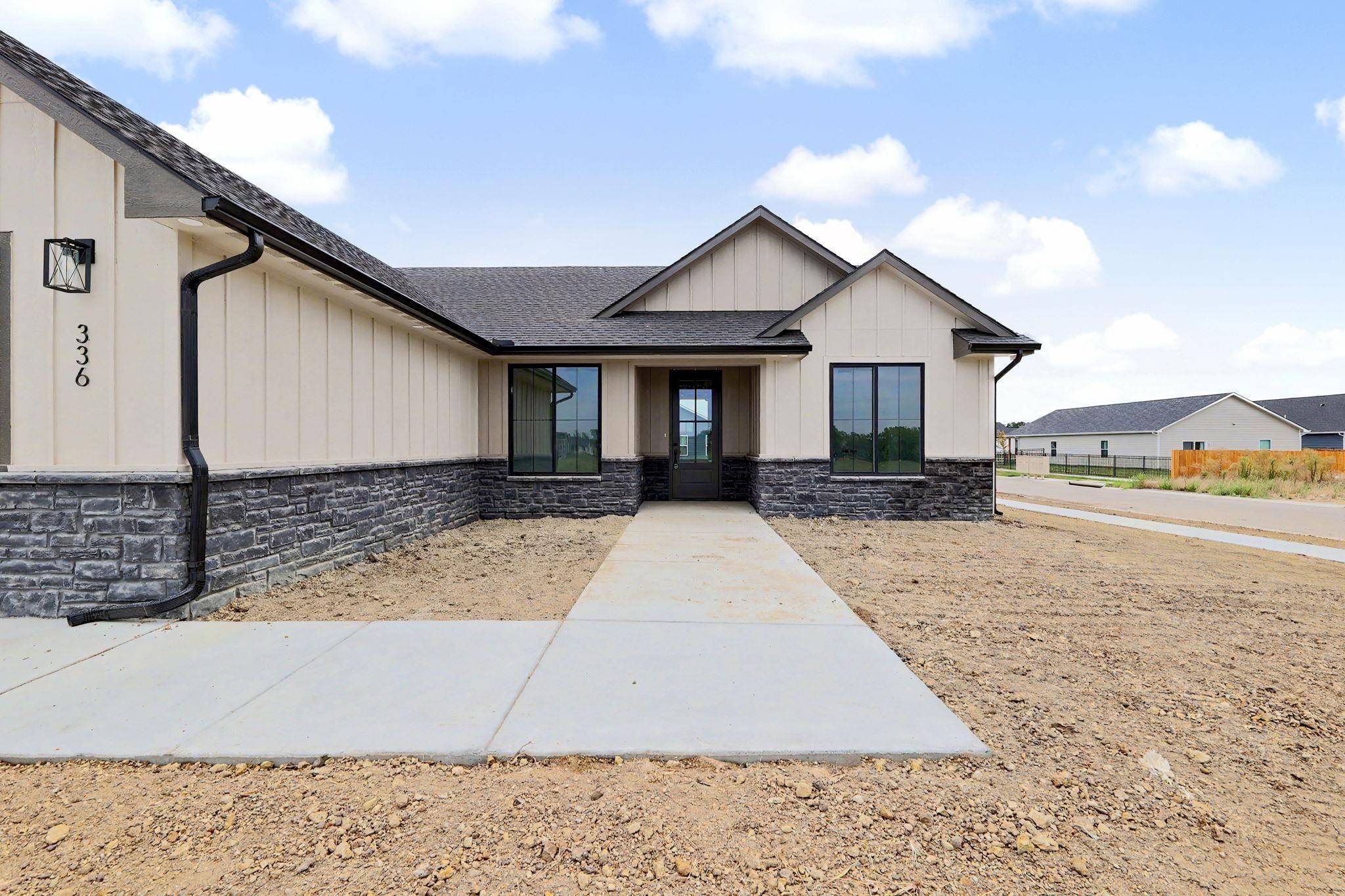 336 S Buckland St, Derby, KS 67037