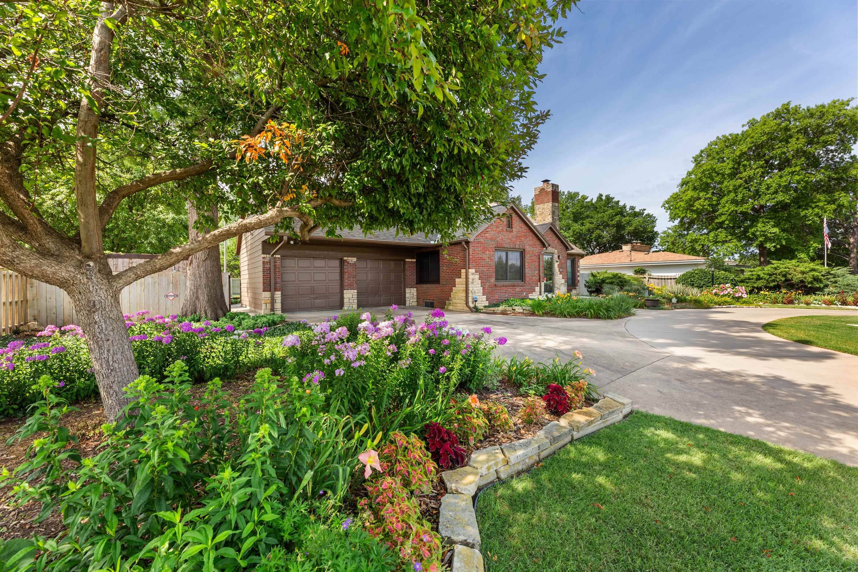 3705 E Mount Vernon St, Wichita, KS 67218