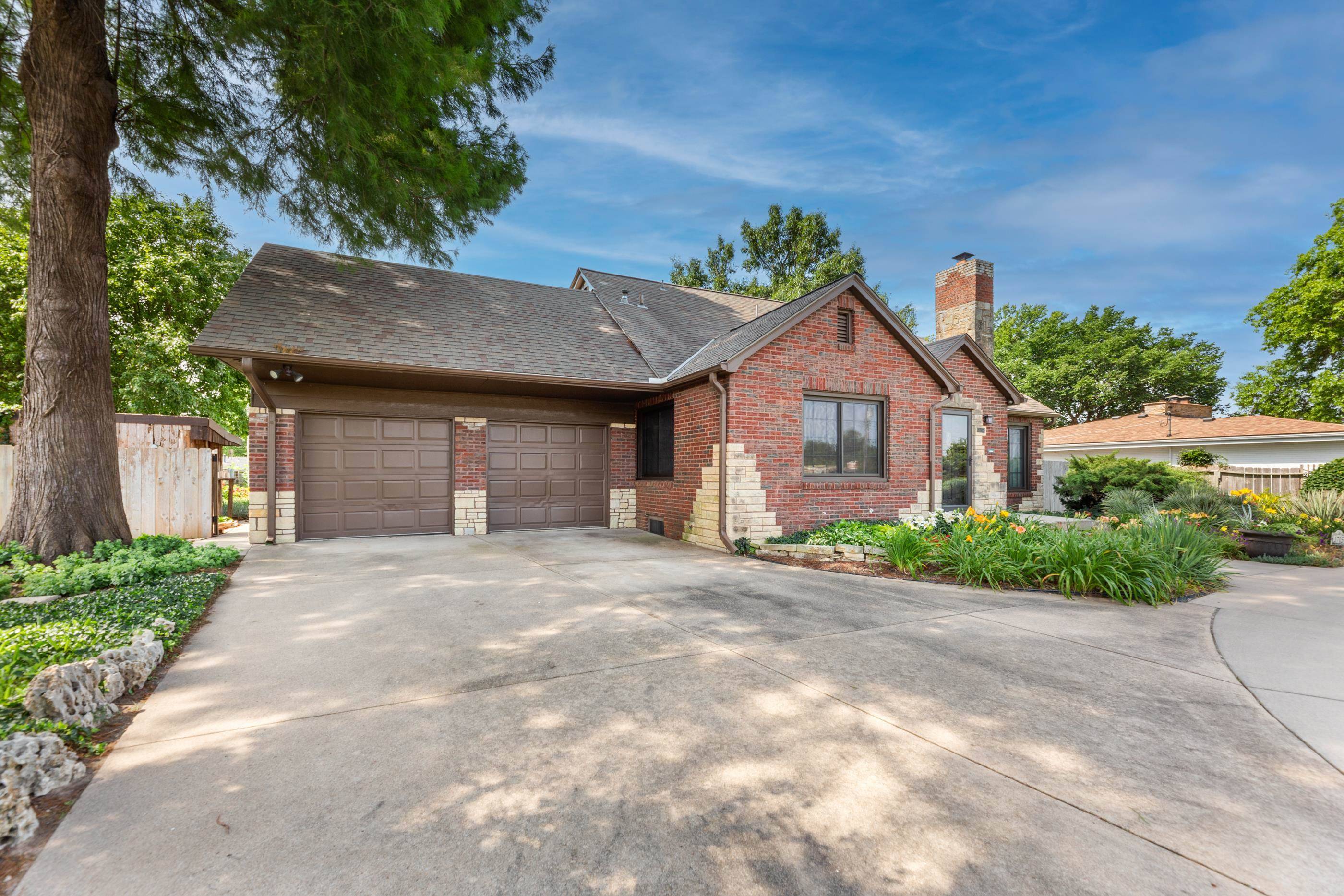 3705 E Mount Vernon St, Wichita, KS 67218