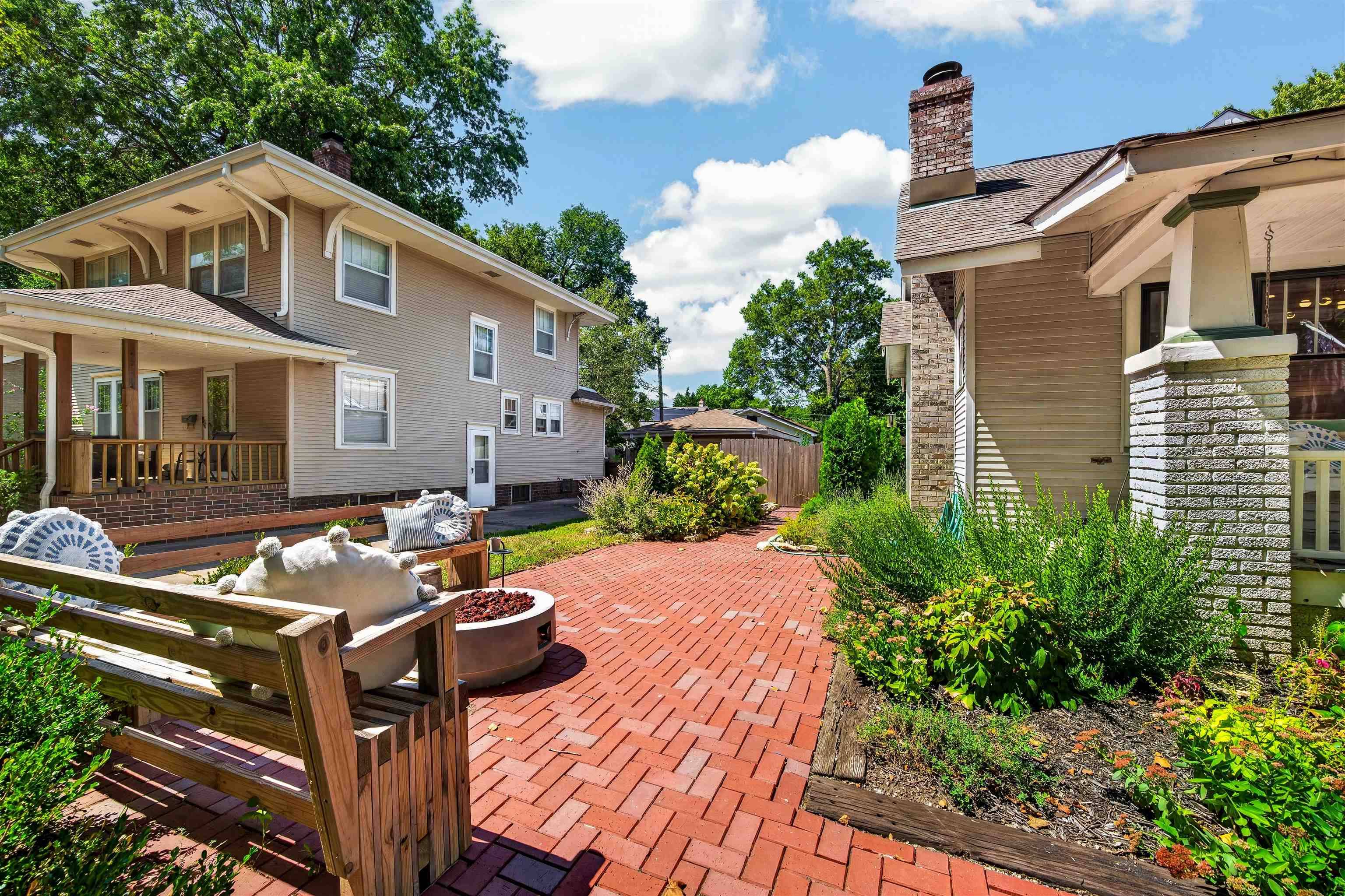 441 N Fountain St, Wichita, KS 67208