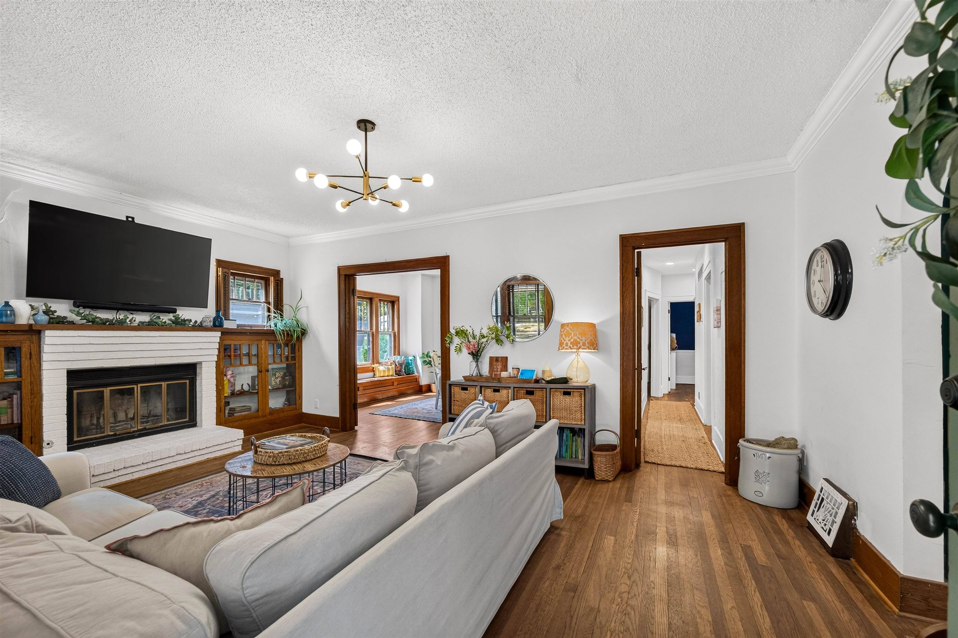 441 N Fountain St, Wichita, KS 67208