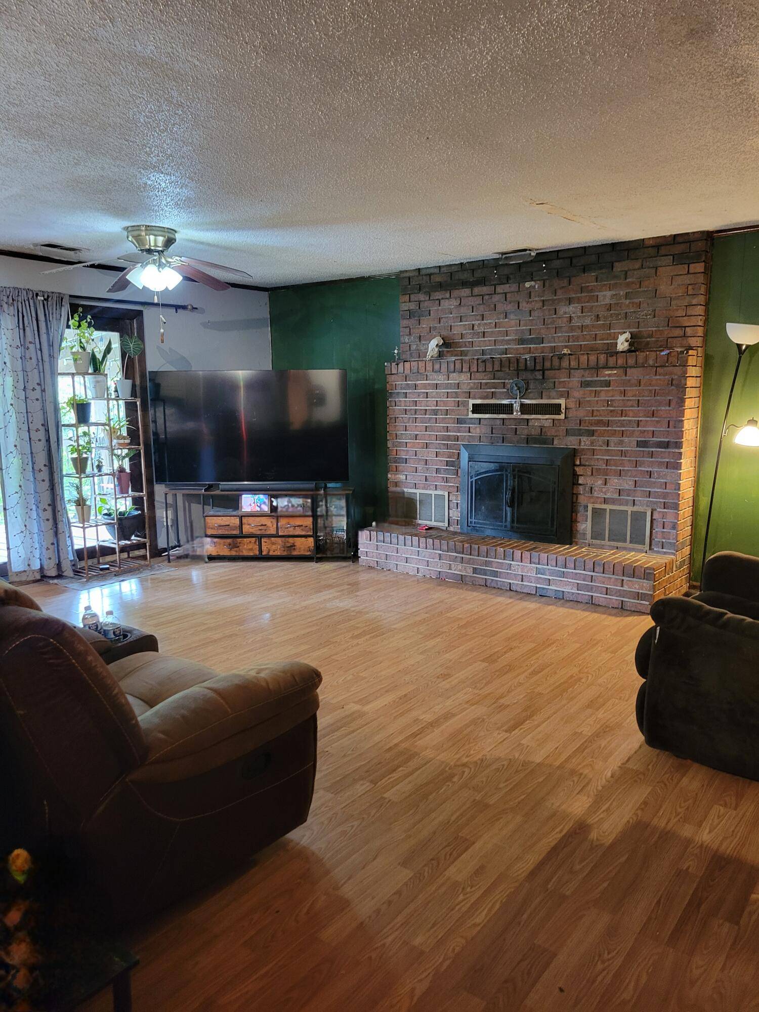 1607 Amy ST, West Plains, MO 65775