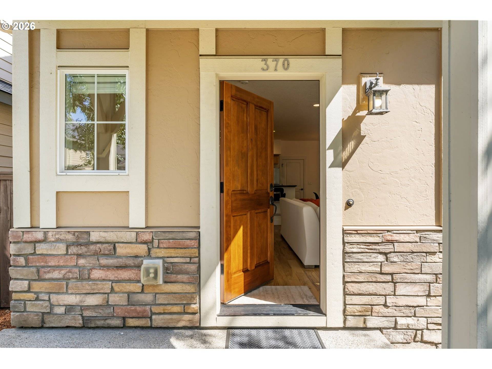 370 SW 204TH TER, Beaverton, OR 97006