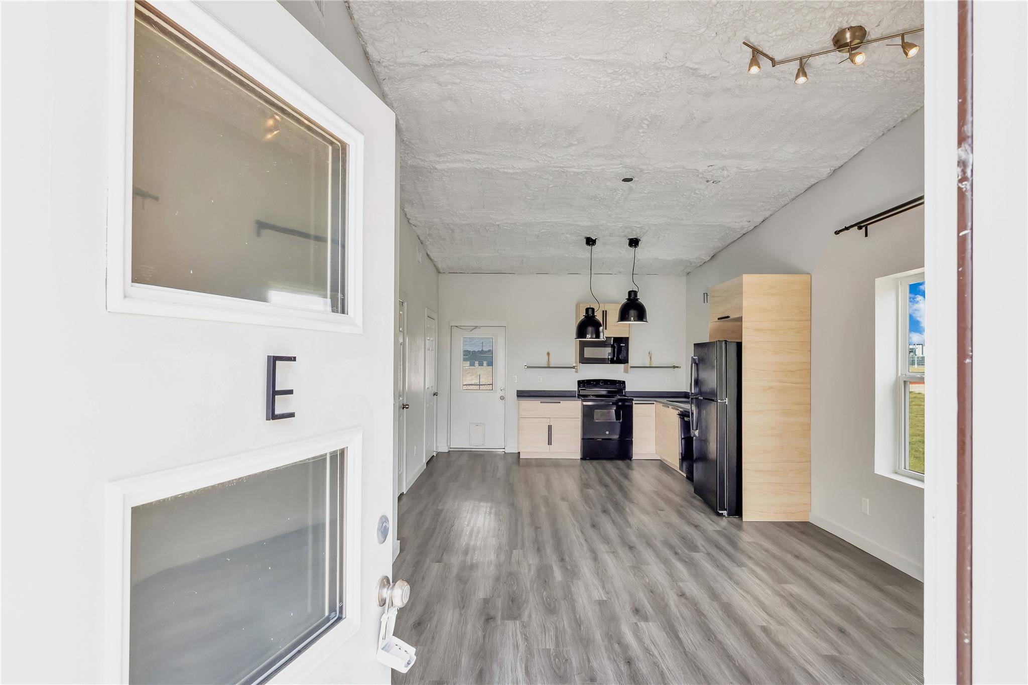 1310 W Fm 487 #E, Jarrell, TX 76537