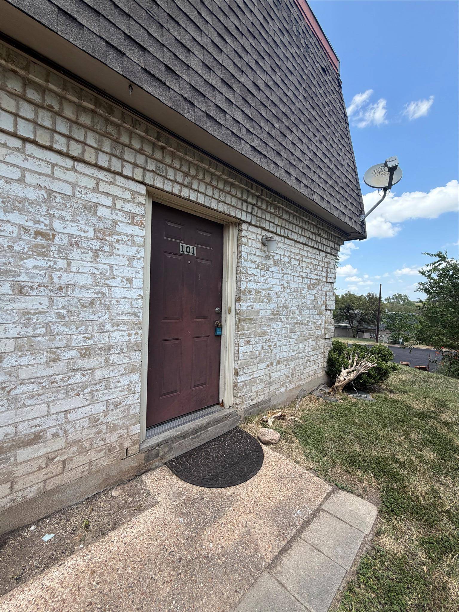2303 Barton Village CIR #101, Austin, TX 78704