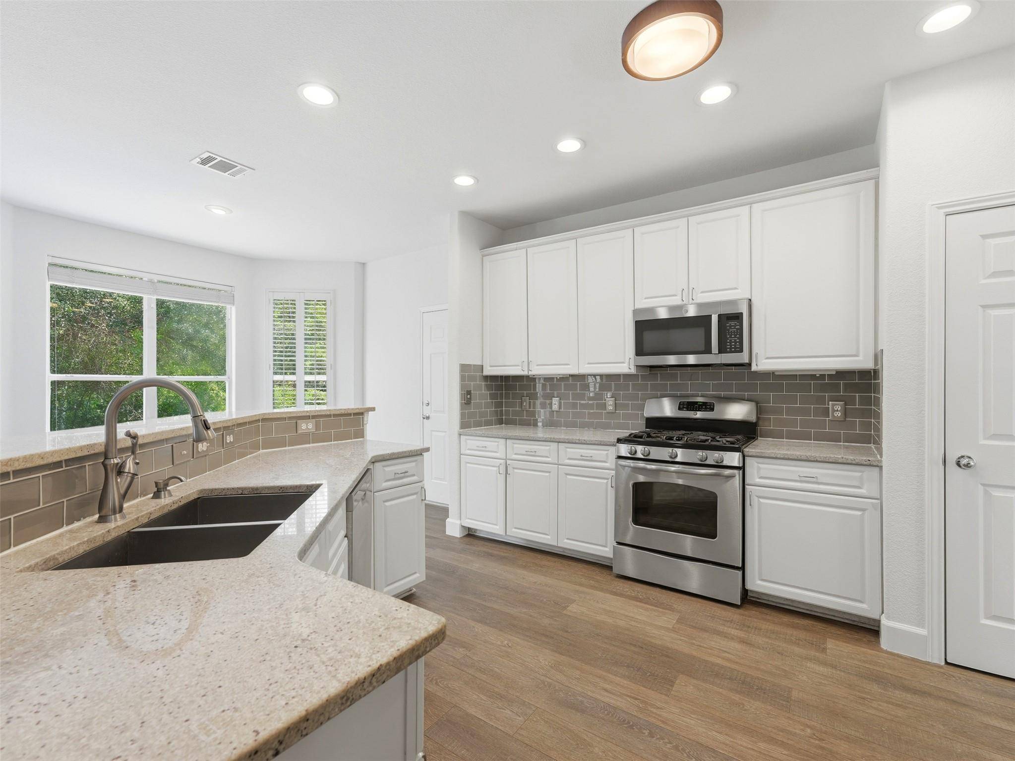 15207 Natural Spring WAY, Austin, TX 78728