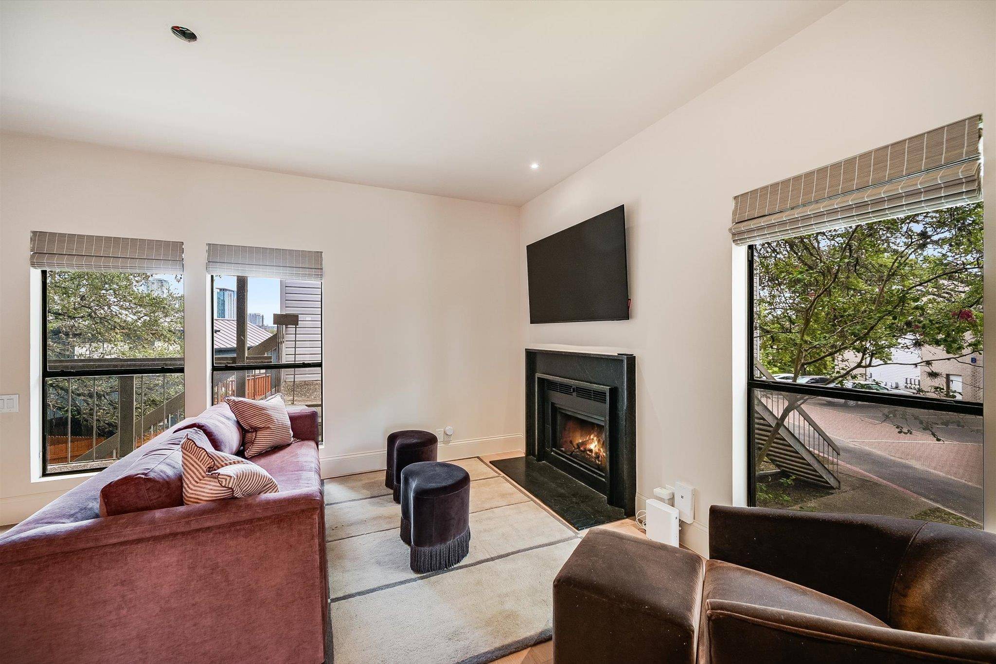 802 S 1st ST #207, Austin, TX 78704