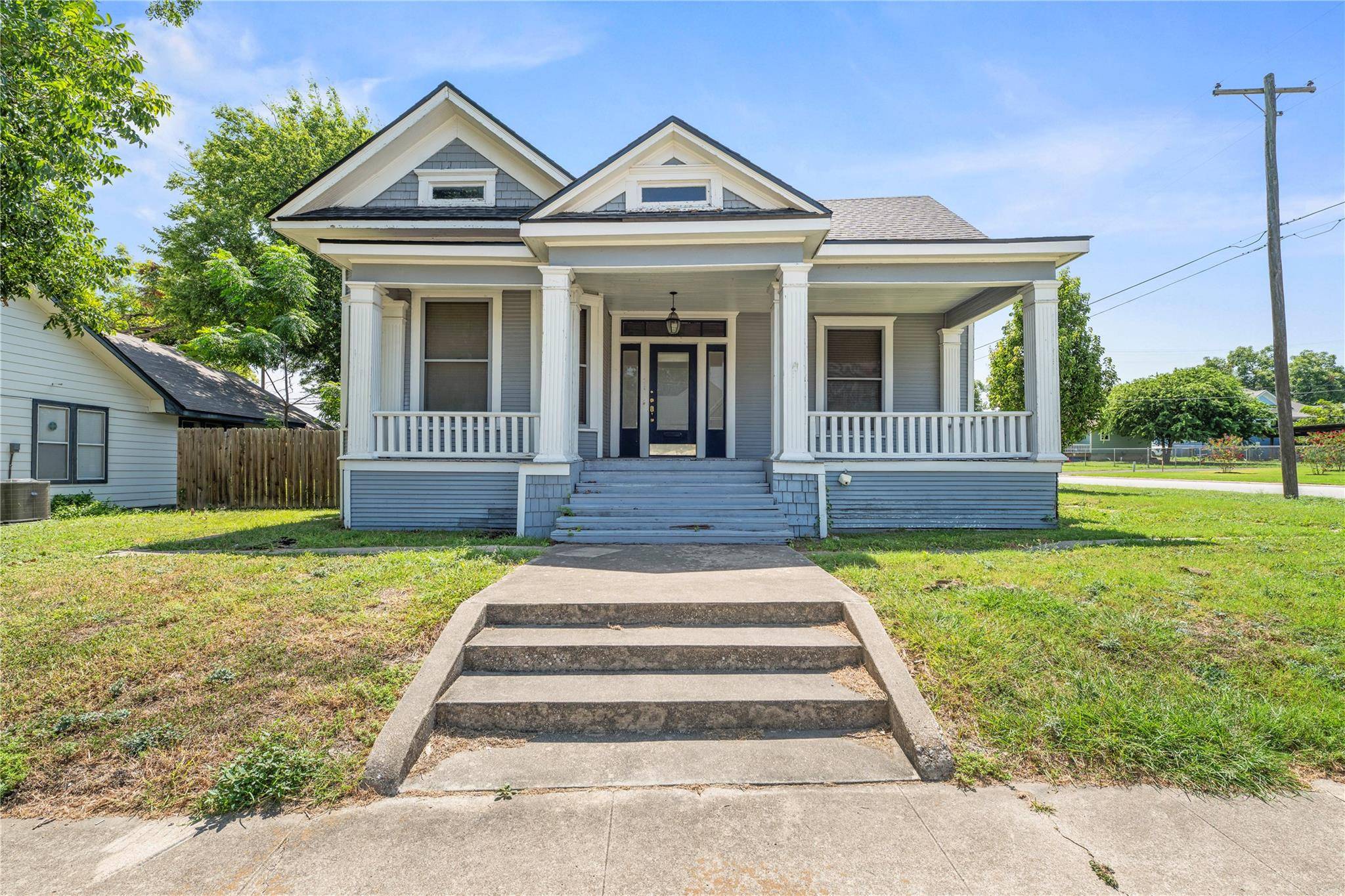 803 N 3rd ST, Temple, TX 76501