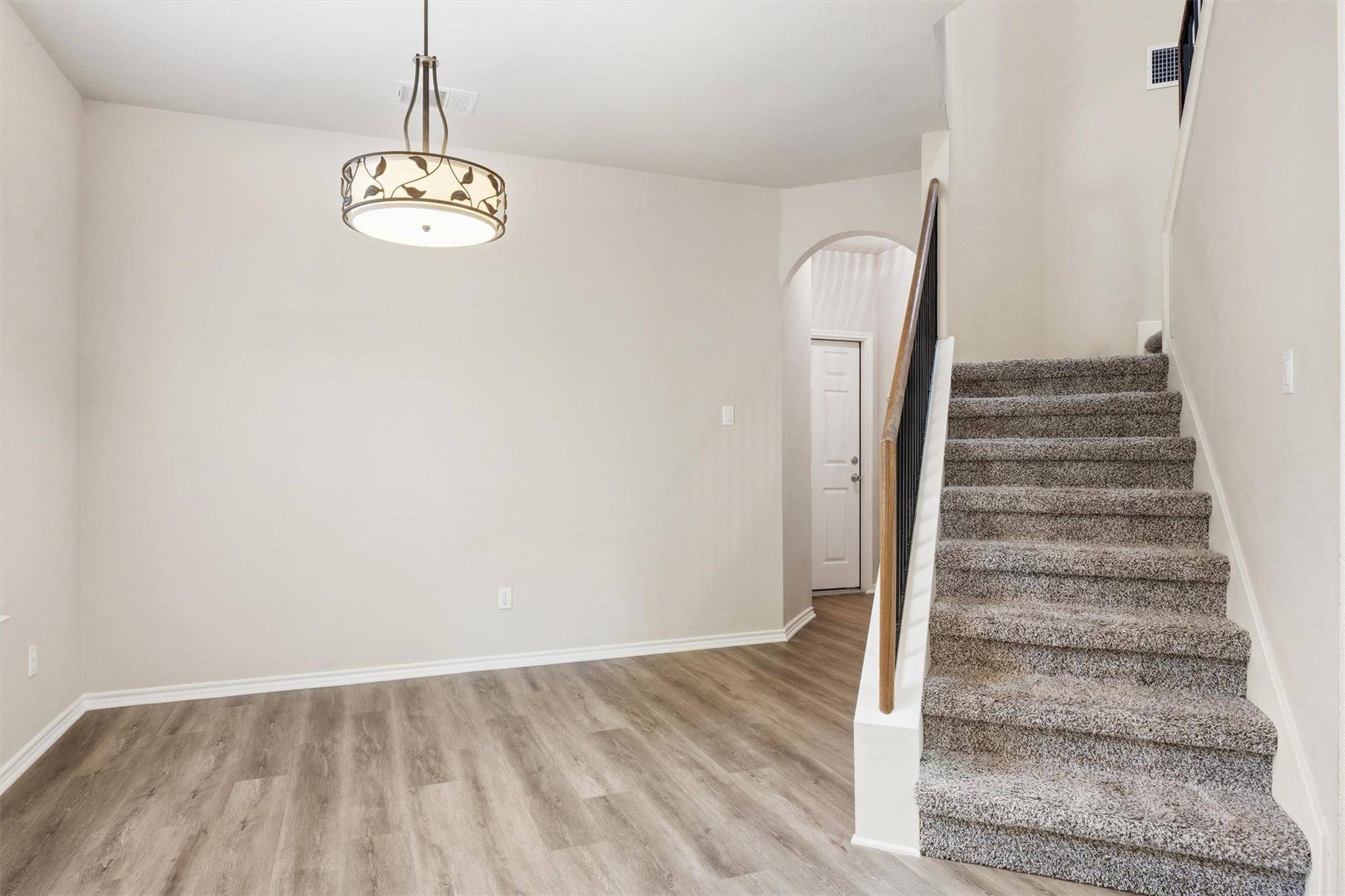 1310 W Parmer LN #7B, Austin, TX 78727
