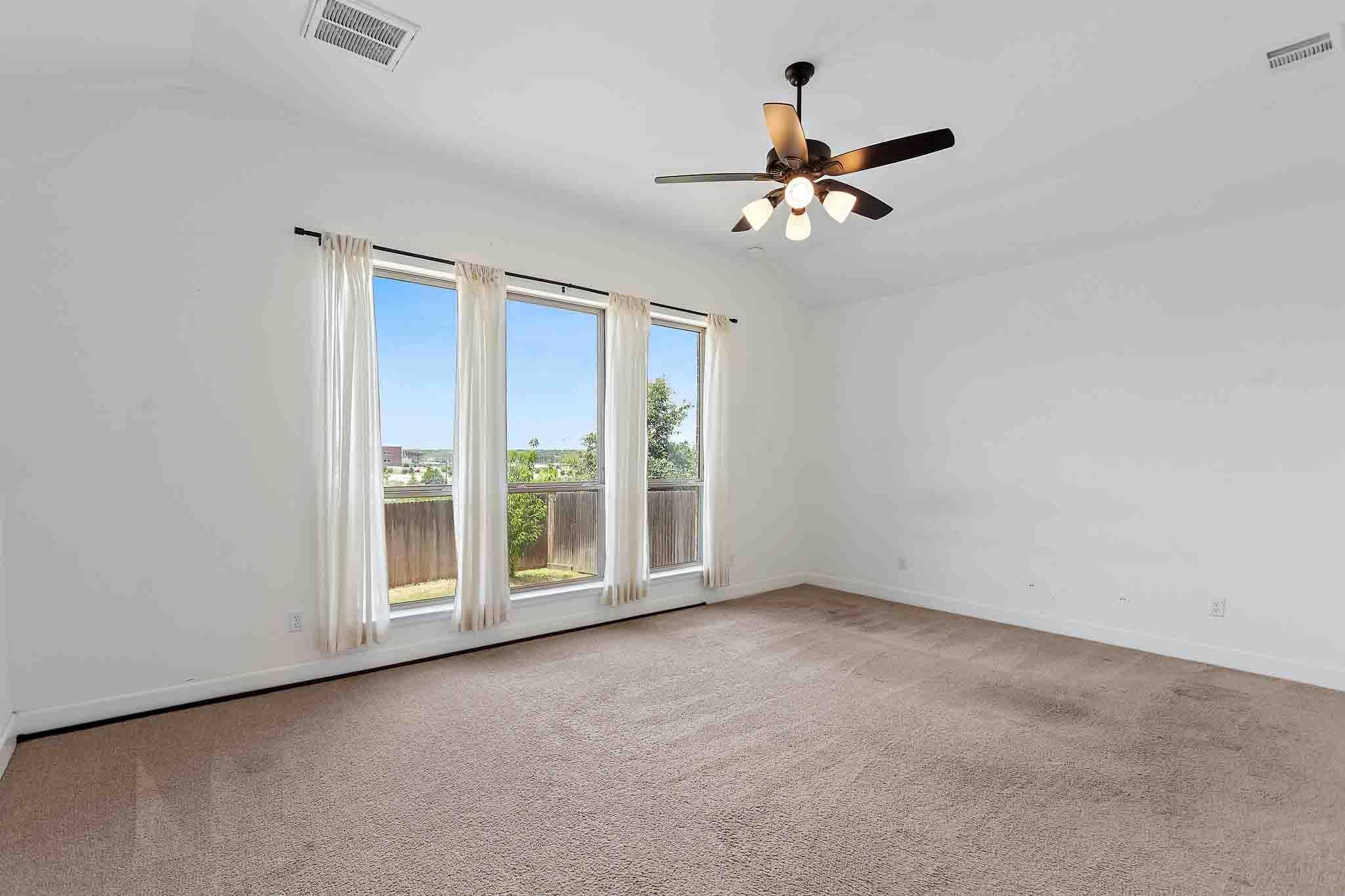 145 Cyrus Milton Dr, Buda, TX 78610