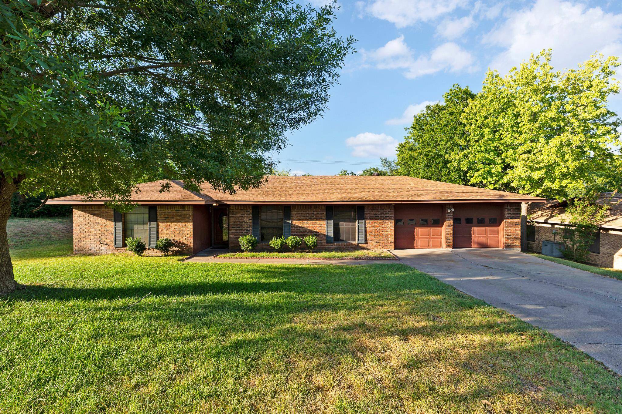 406 E Upshaw Ave, Temple, TX 76501