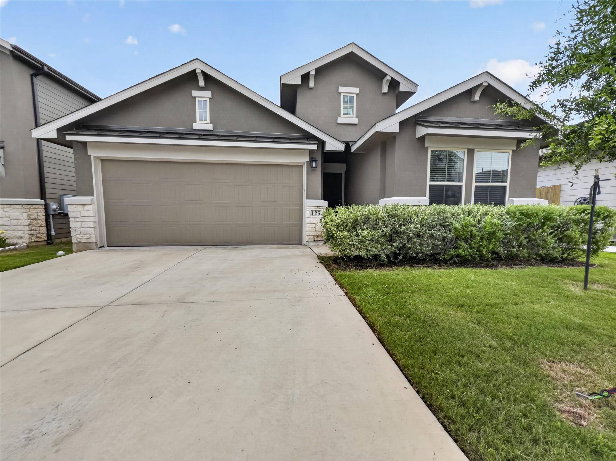 125 Caterpillar LN, Georgetown, TX 78628