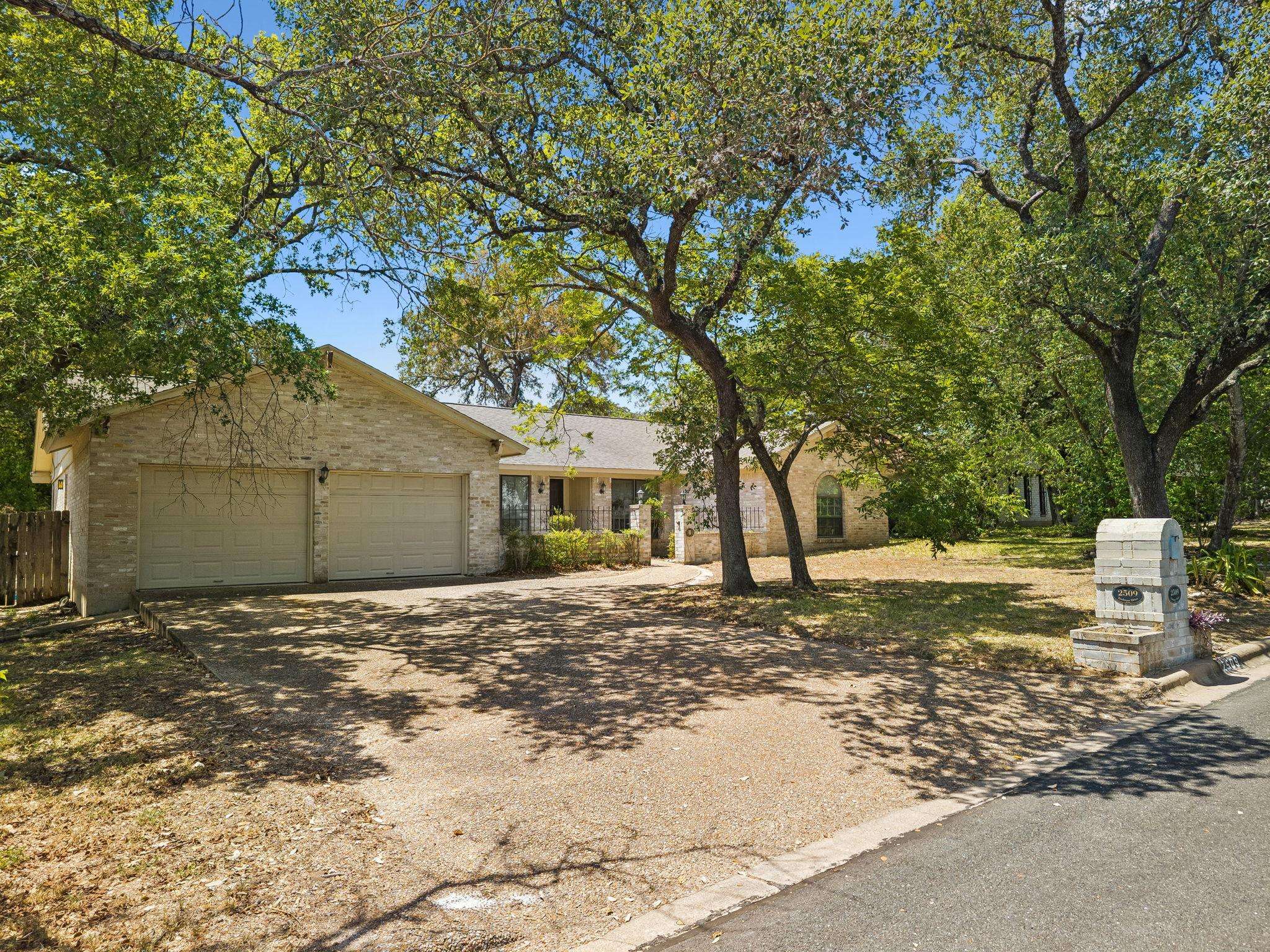 2509 Toulouse DR, Austin, TX 78748