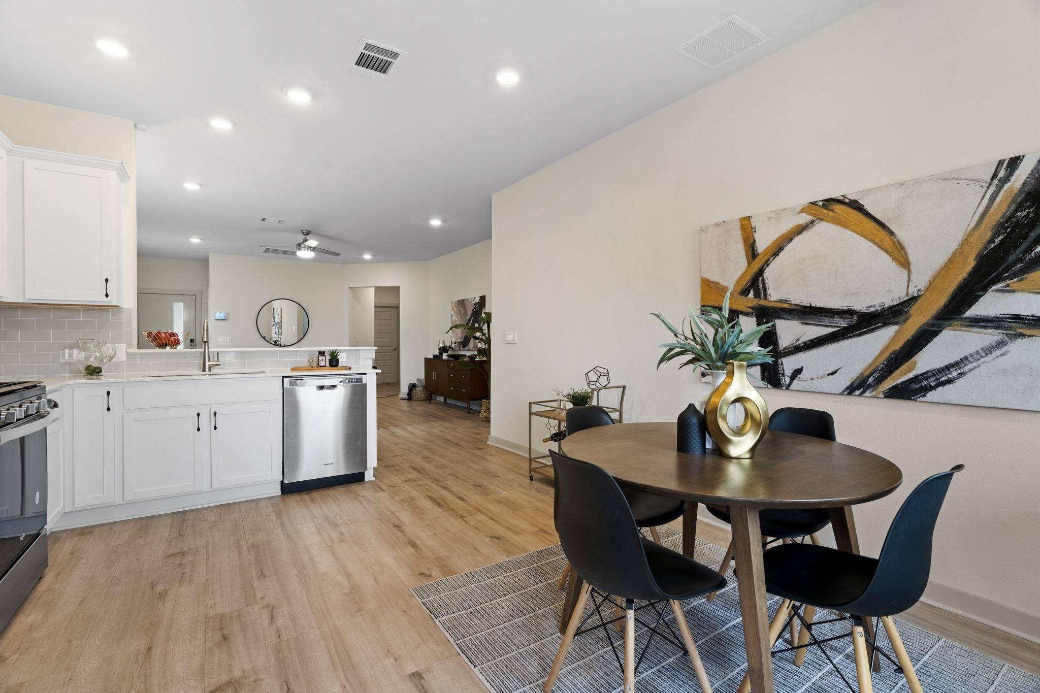 8004 Linda Michelle LN, Austin, TX 78724