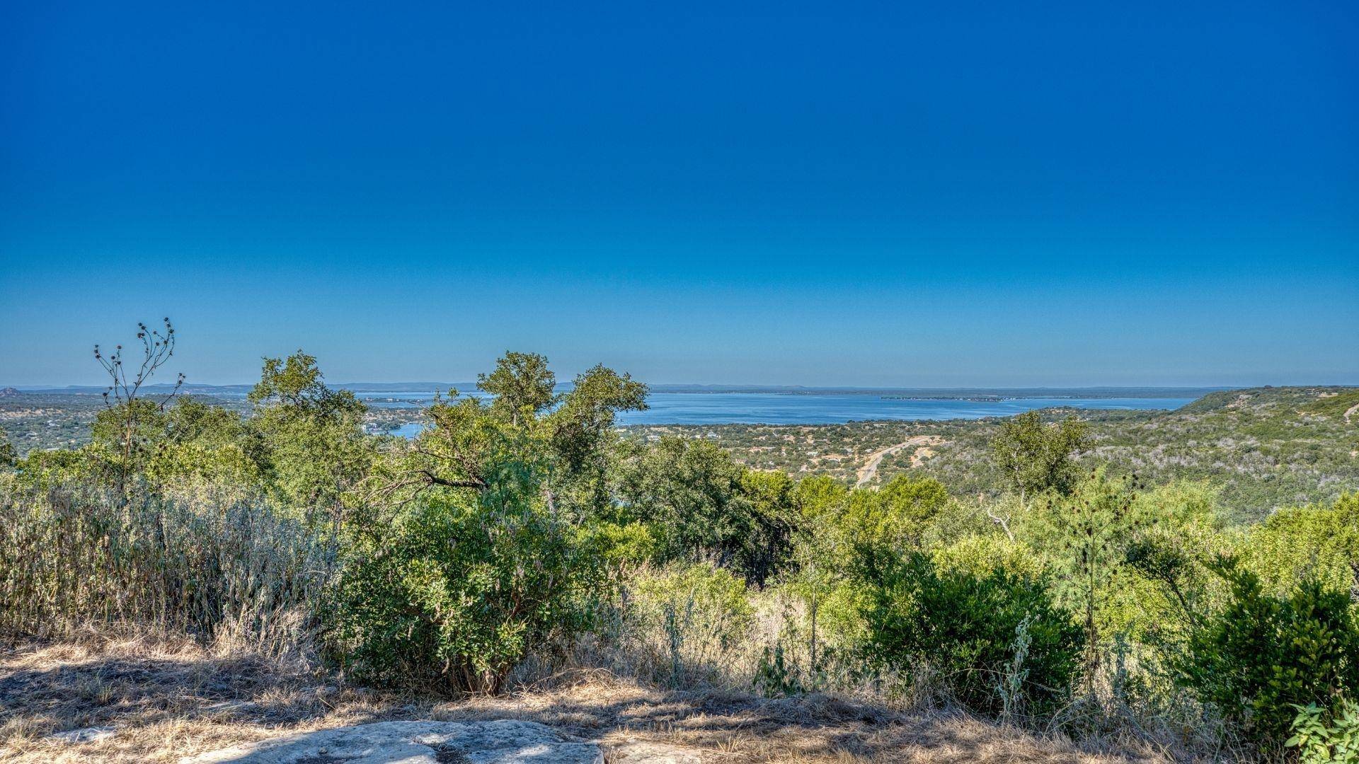 235 Chestnut Xing, Burnet, TX 78611