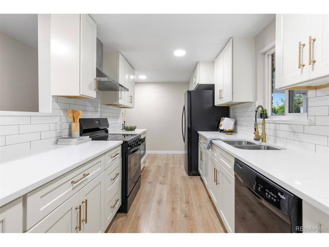 6087 Lewis, Arvada, CO 80004