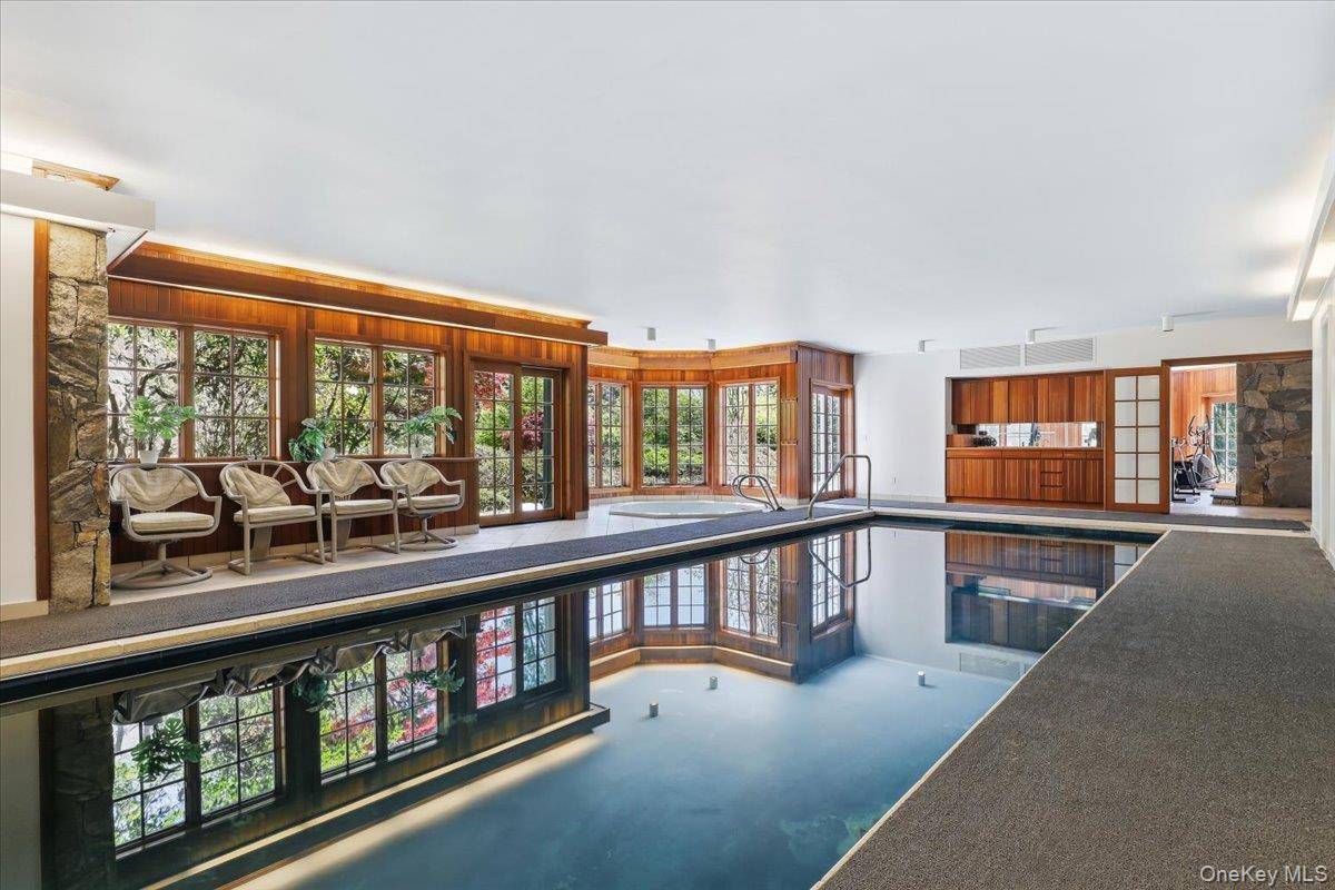 3 Israel Townsend Hill, Armonk, NY 10504