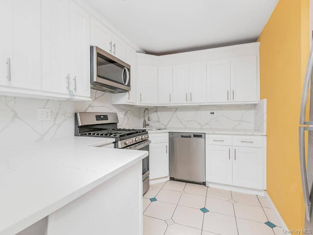 772 Home ST, Bronx, NY 10456