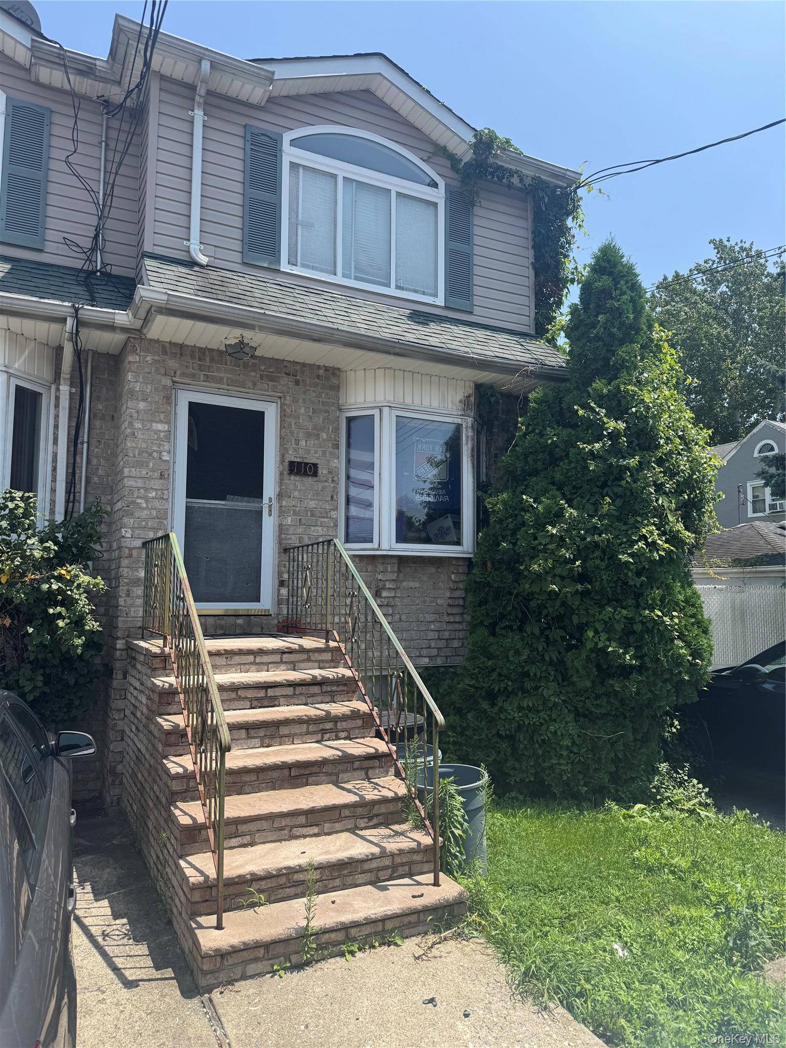 110 lyceum CT, Staten Island, NY 10310